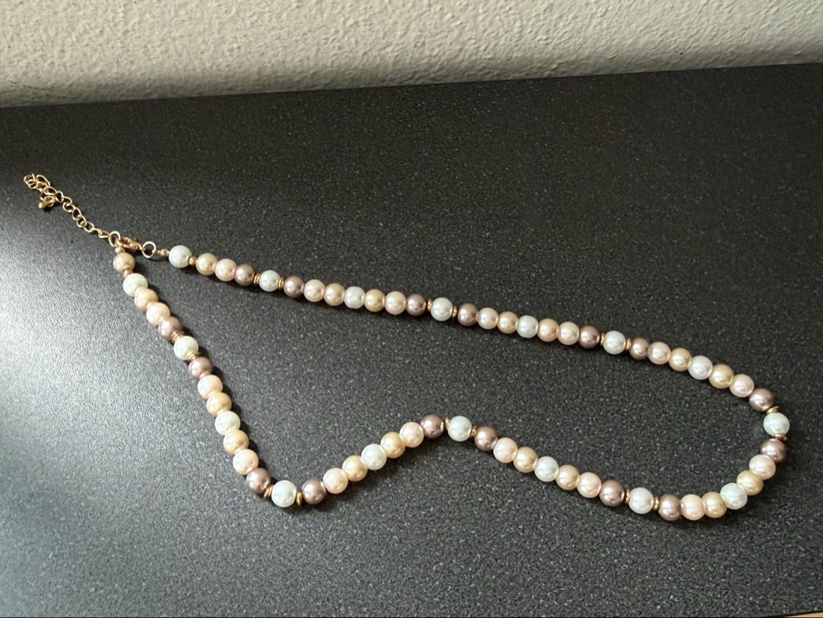 Catenine: Vintage Cremefarbene und rosa Perlenkette – Usato da Lamone venduto da LaCantinaMagica 2
