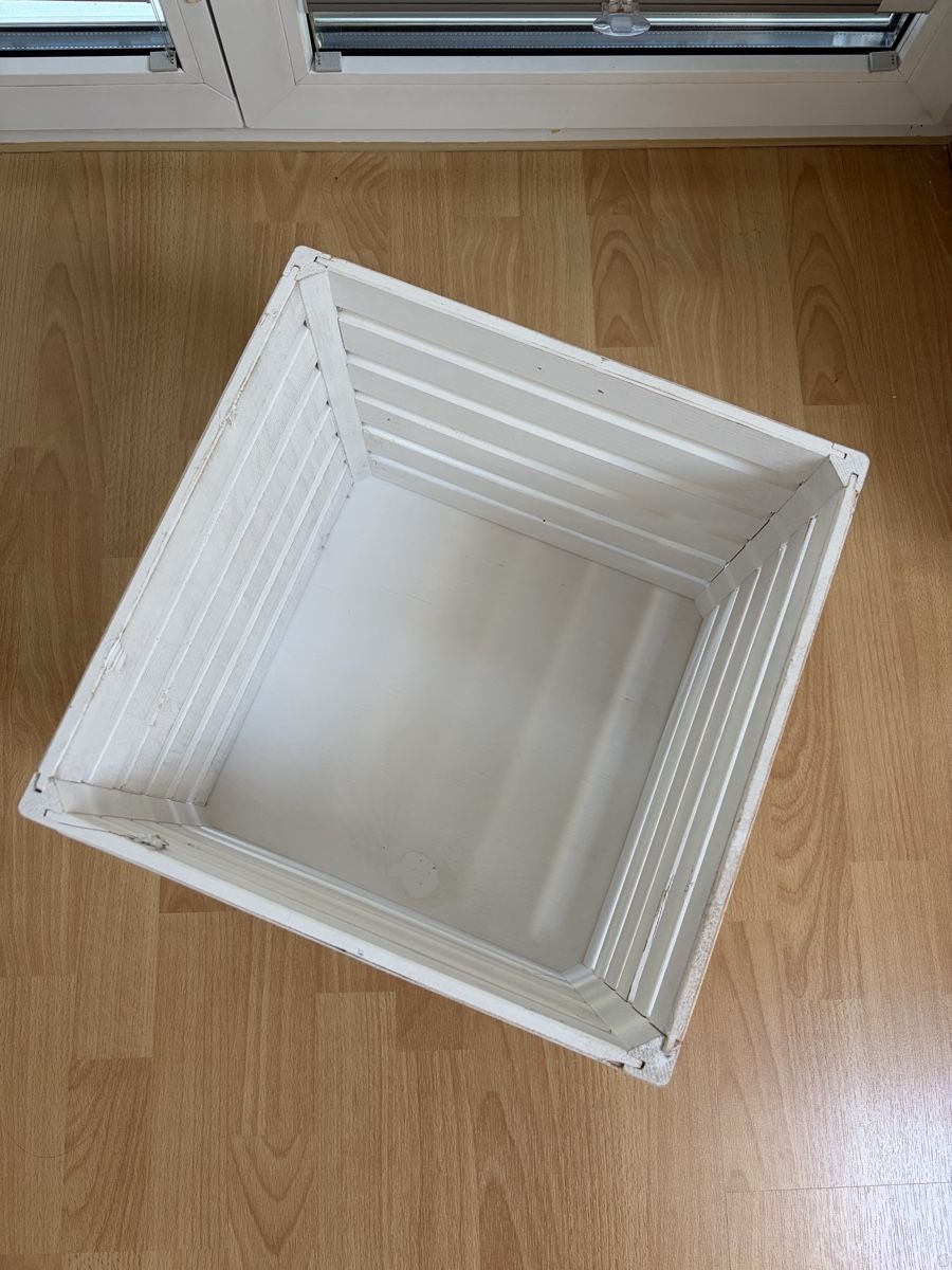 Recipients et similaires: Aufbewahrungsbox / Nachttisch – D'occasion à Koppigen par mik_xqd6 1