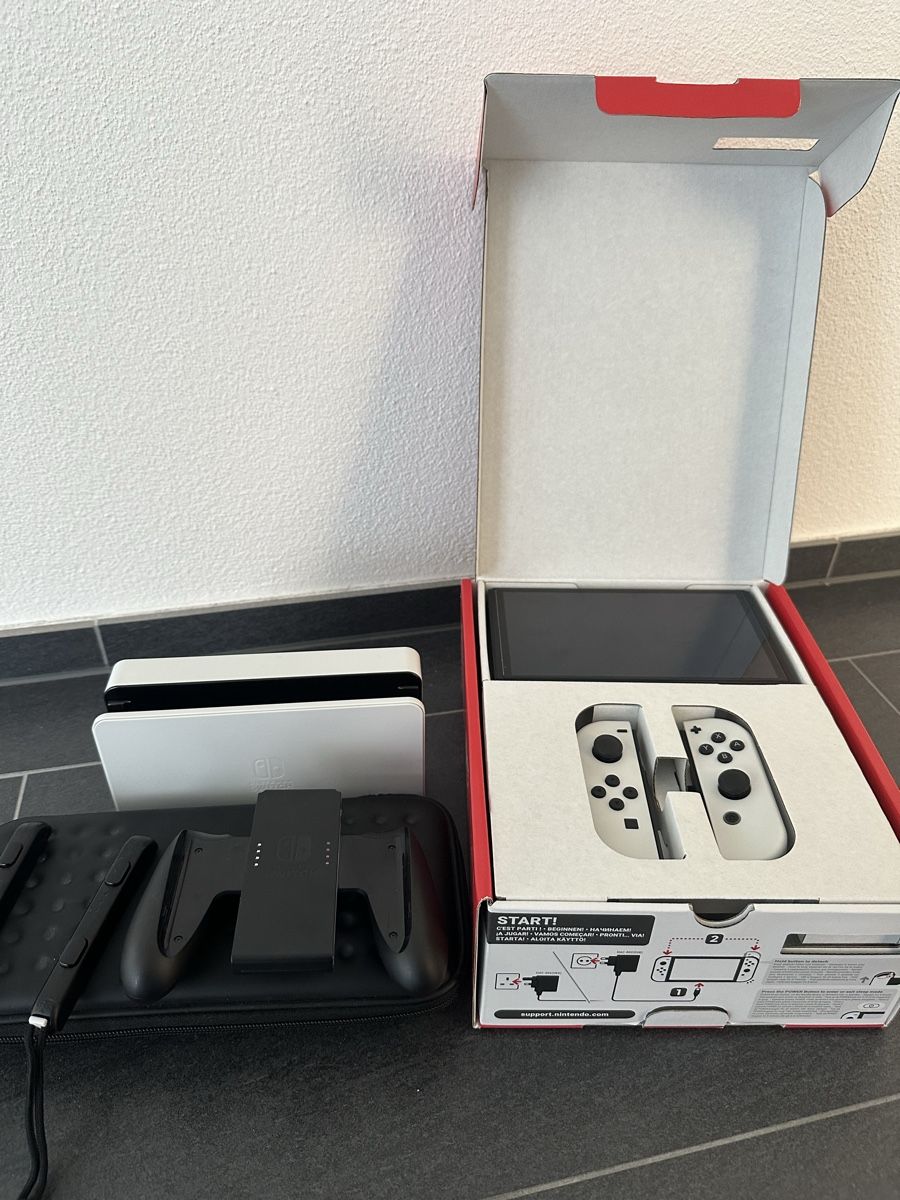 Nintendo Console: Nintendo Switch OLED, weiss inkl OVP& Speicherkarte – Usato da Rüti ZH venduto da dom_2zff 1