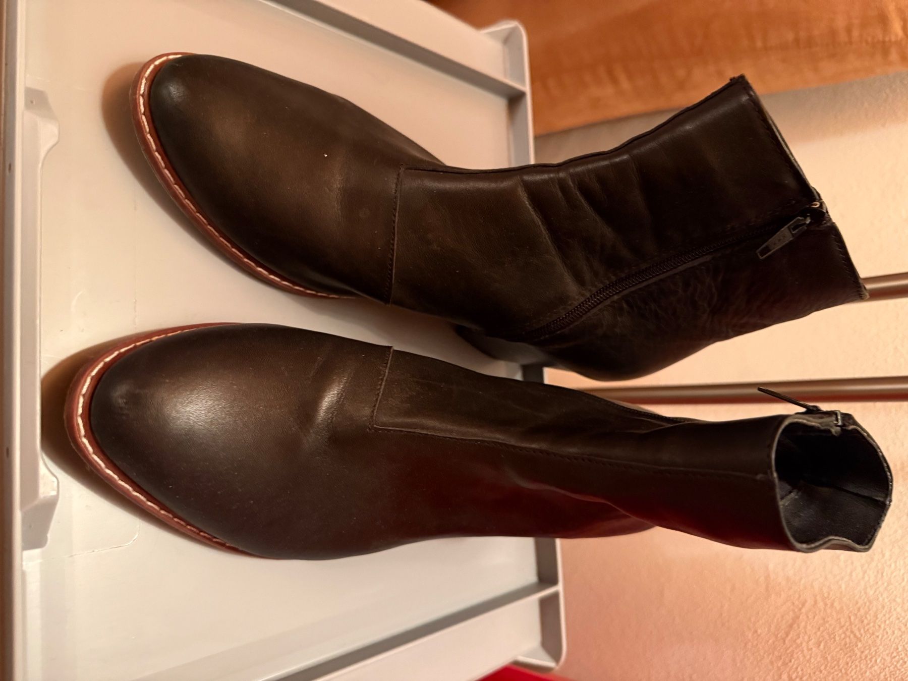 Scarpe da donna: Stiefelte – Usato da Benken ZH venduto da mar_5d2w 1