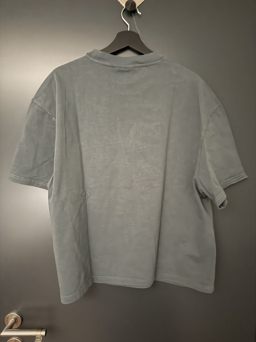 Weekday T-shirt: Weekday T-Shirt – Usato da Altstätten SG venduto da noa_cg9g 1