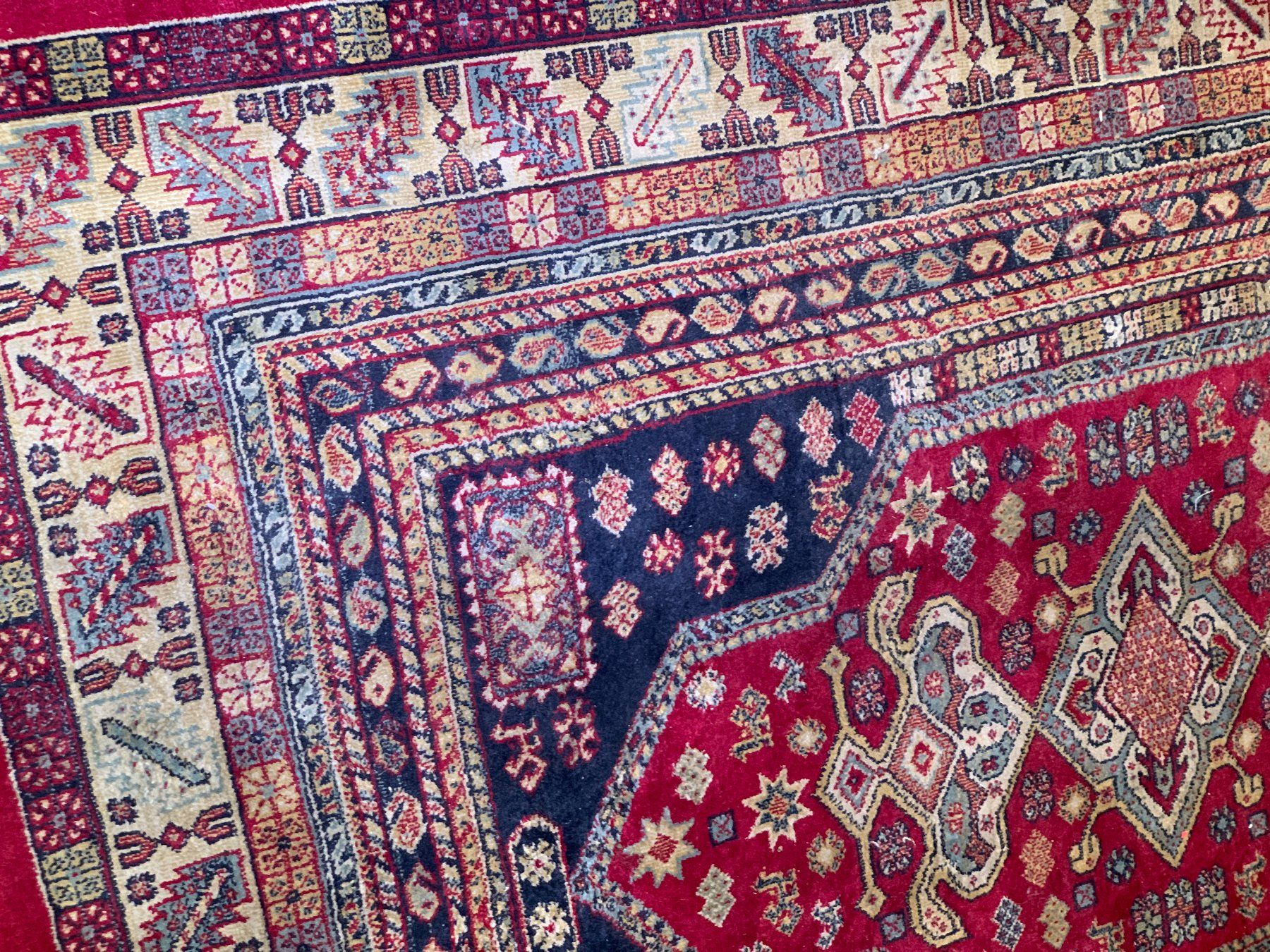 Tapis: Teppich mit Fransen rot in Orient Muster – D'occasion à Rickenbach SZ par Frickler 4