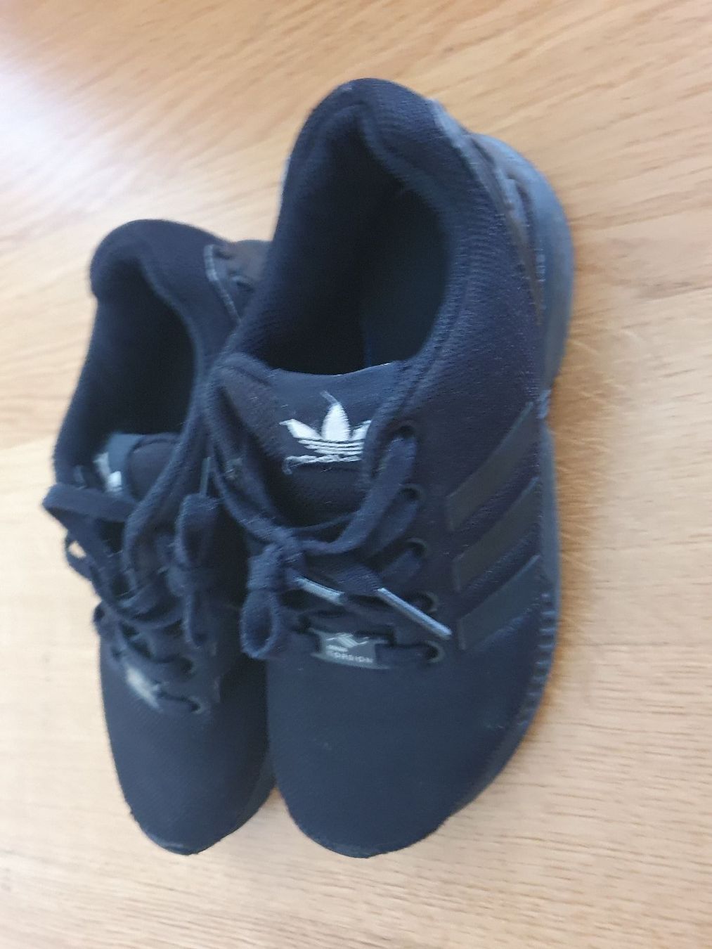 Adidas Scarpe per ragazzi: Schwarze Adidas Turnschuhe Gr. 32 – Usato da Altendorf venduto da caj_hry2 1