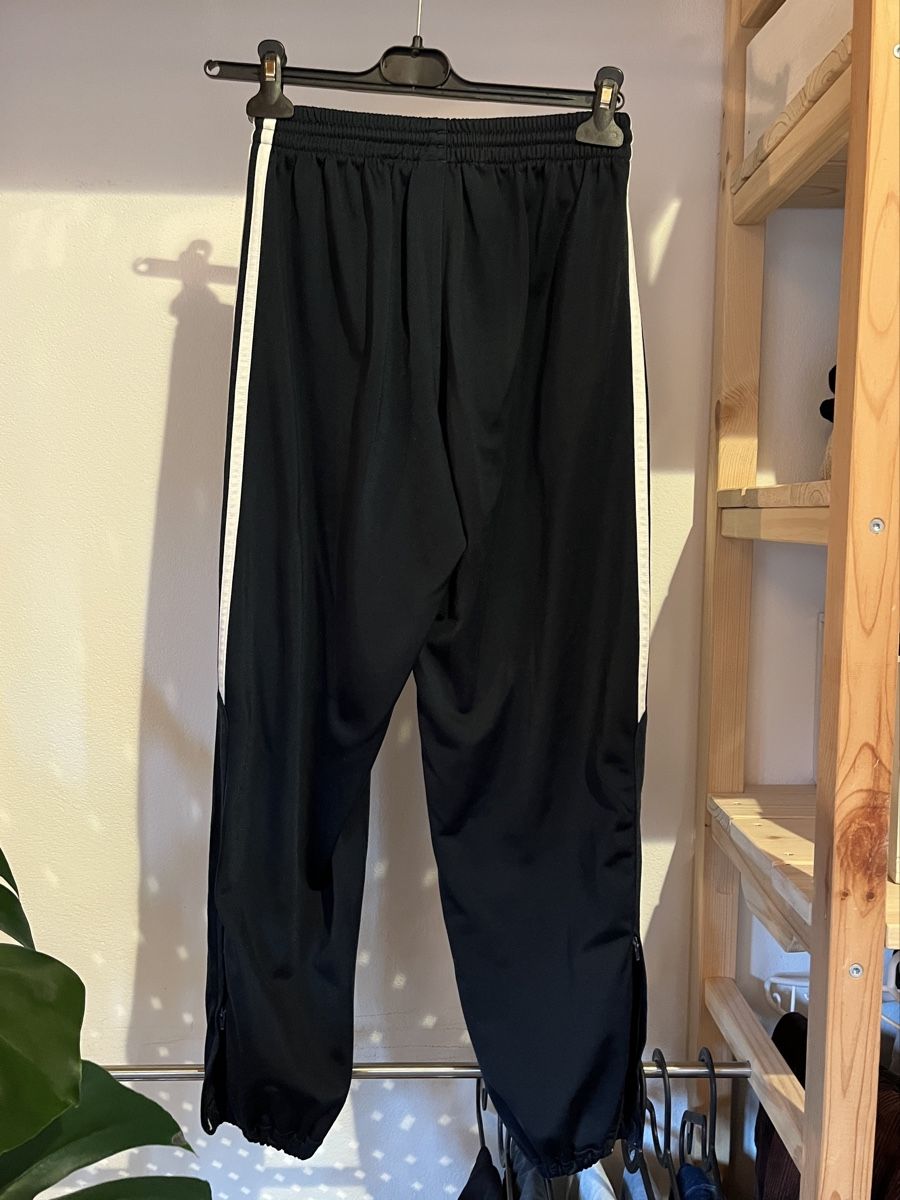 Adidas Pantaloni: Vintage Adidas Trainerhose – Usato da Samedan venduto da K7kgh 4