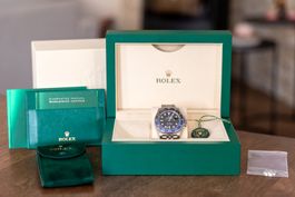 Rolex GMT-Master II - 126710BLNR - Original-Box und -Papiere