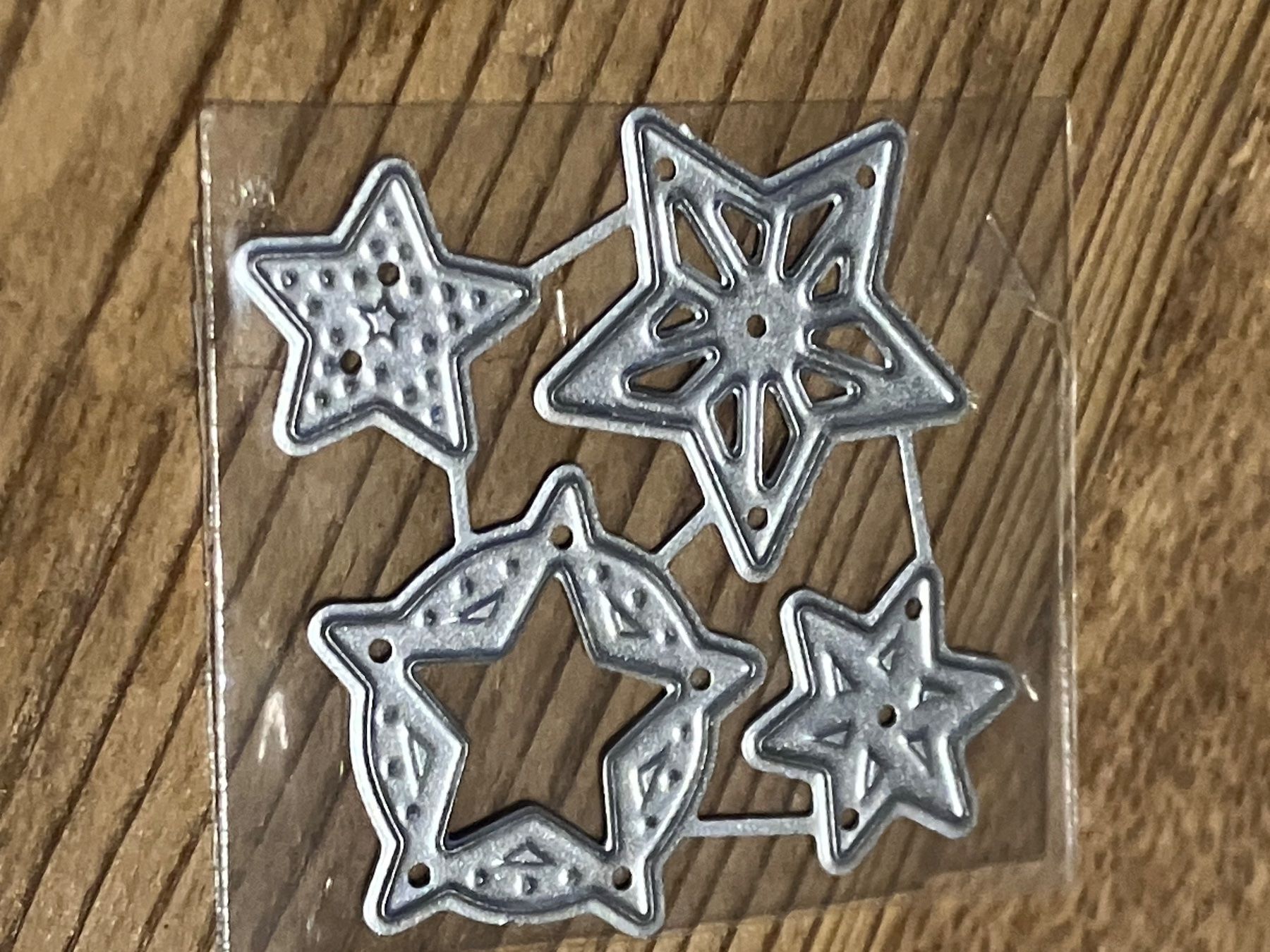 Sciablone: Neues Stanzschablonen-Set 4 kleine Sternchen – Nuovo e nell'imballaggio originale da Effretikon venduto da wenuss 1