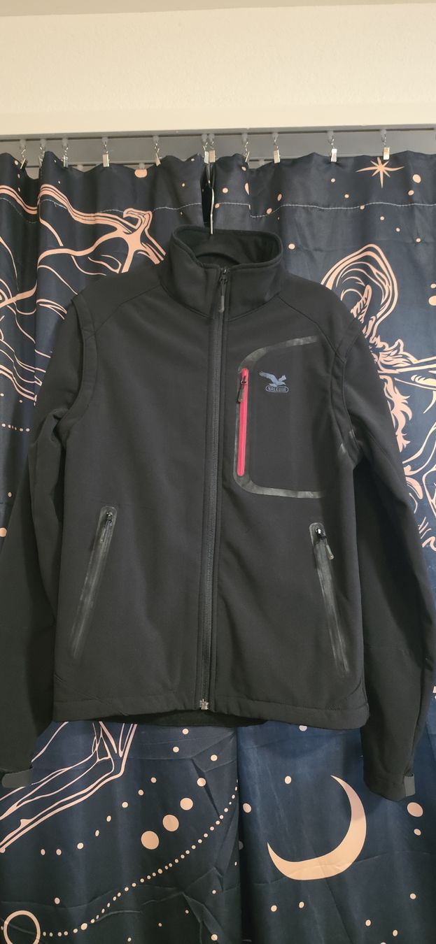 Salewa Jacken: neue Salewa Softshell Jacke Gr.S EU 46 Schwarz – Neu (gemäss Beschreibung) aus Zürich von Daniela51