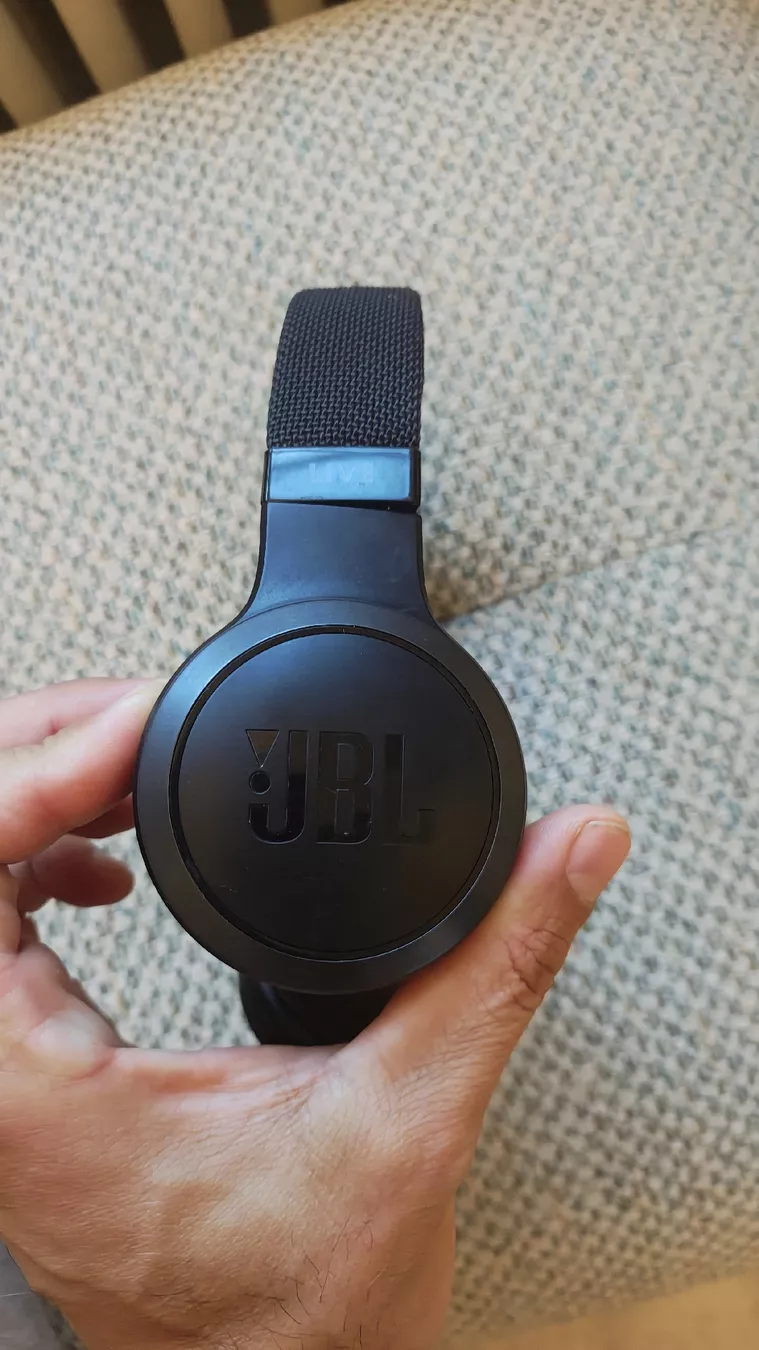 JBL Cuffie: JBL live 400 bt – Usato da Neuchâtel venduto da kev_t656 1