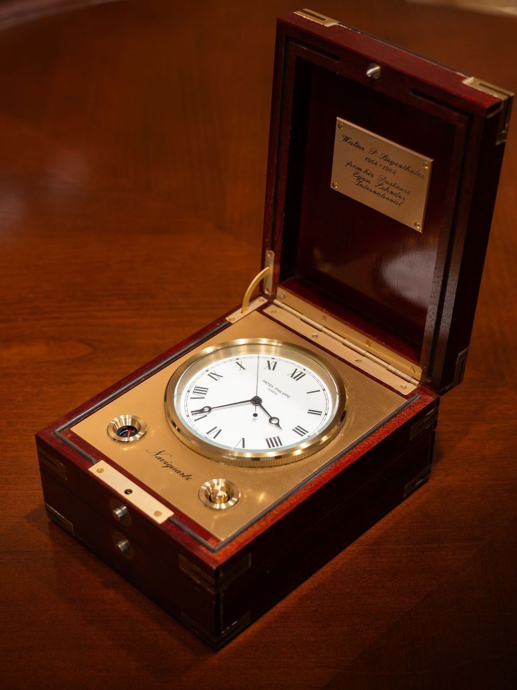 Patek Philippe Orologi da terra & Orologi da parete: Patek Philippe Desk clock Naviquartz III Full set – Usato da Genève venduto da aspaklariacollection