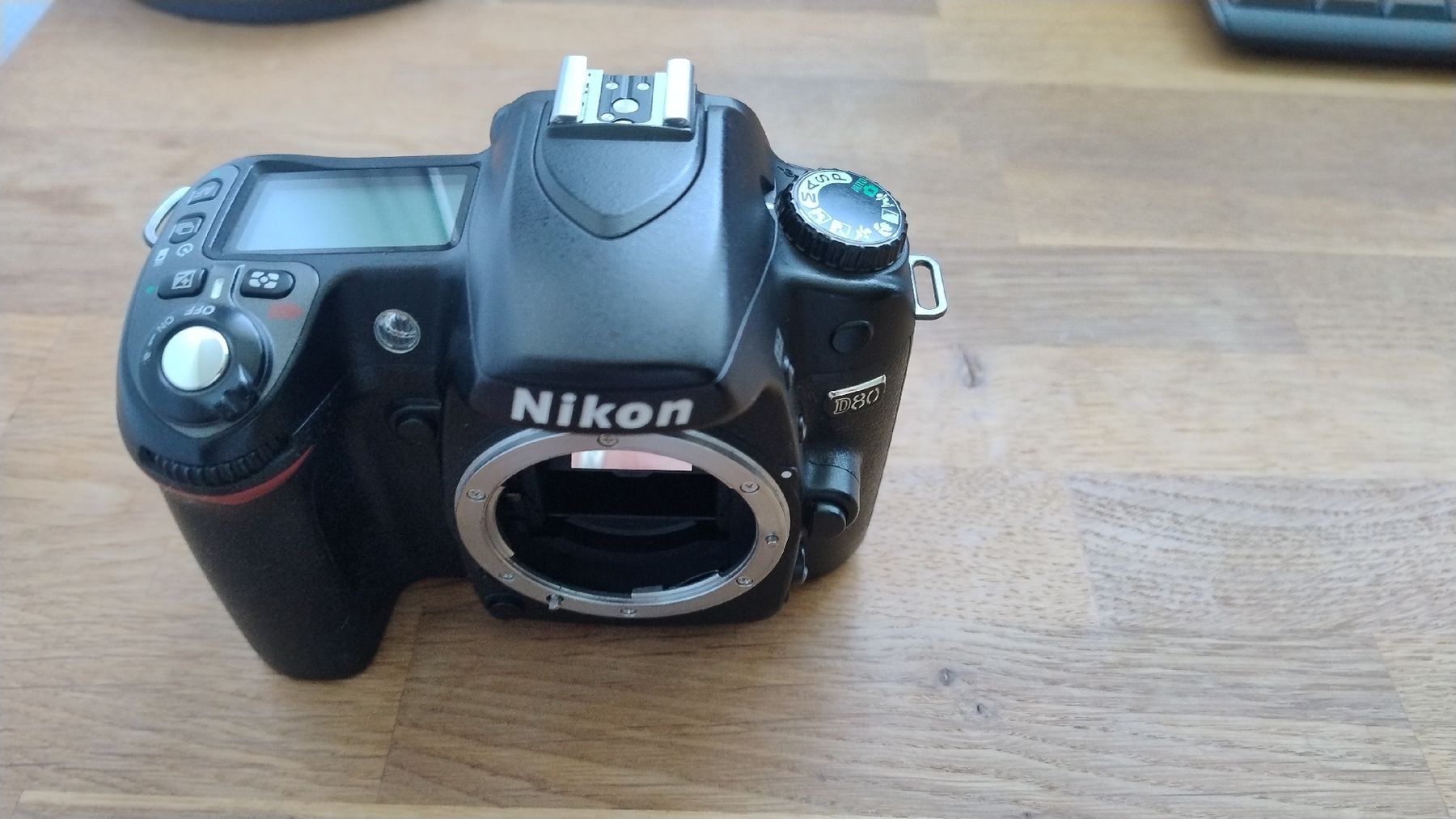 Nikon Kamera: Defekte Nikon D80 – Defekt aus Luzern von sea_turtle