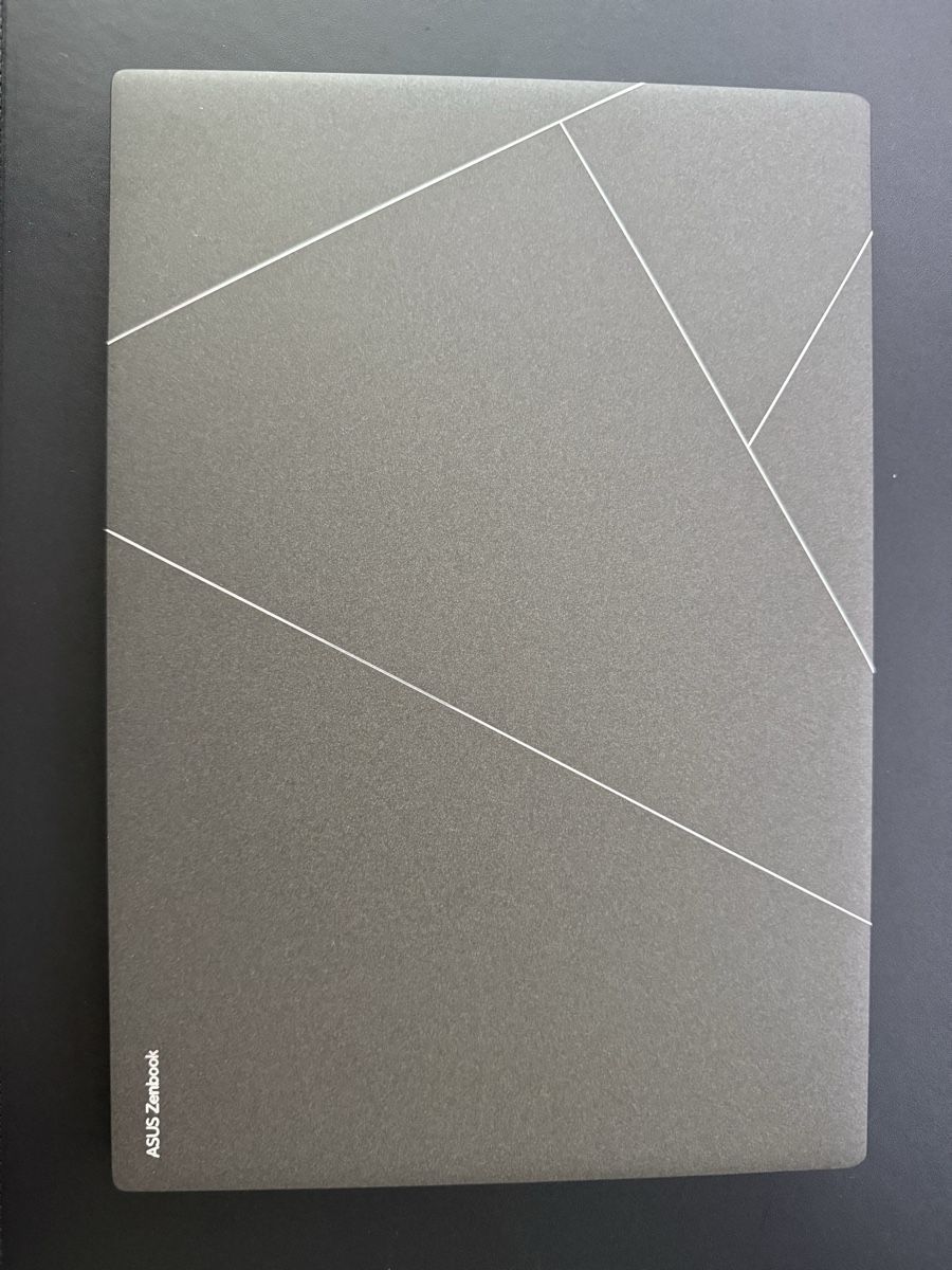 Asus Notebook: ASUS Zenbook S14 OLED UX5406SA – Usato da Niederbipp venduto da cos_bf7k 3
