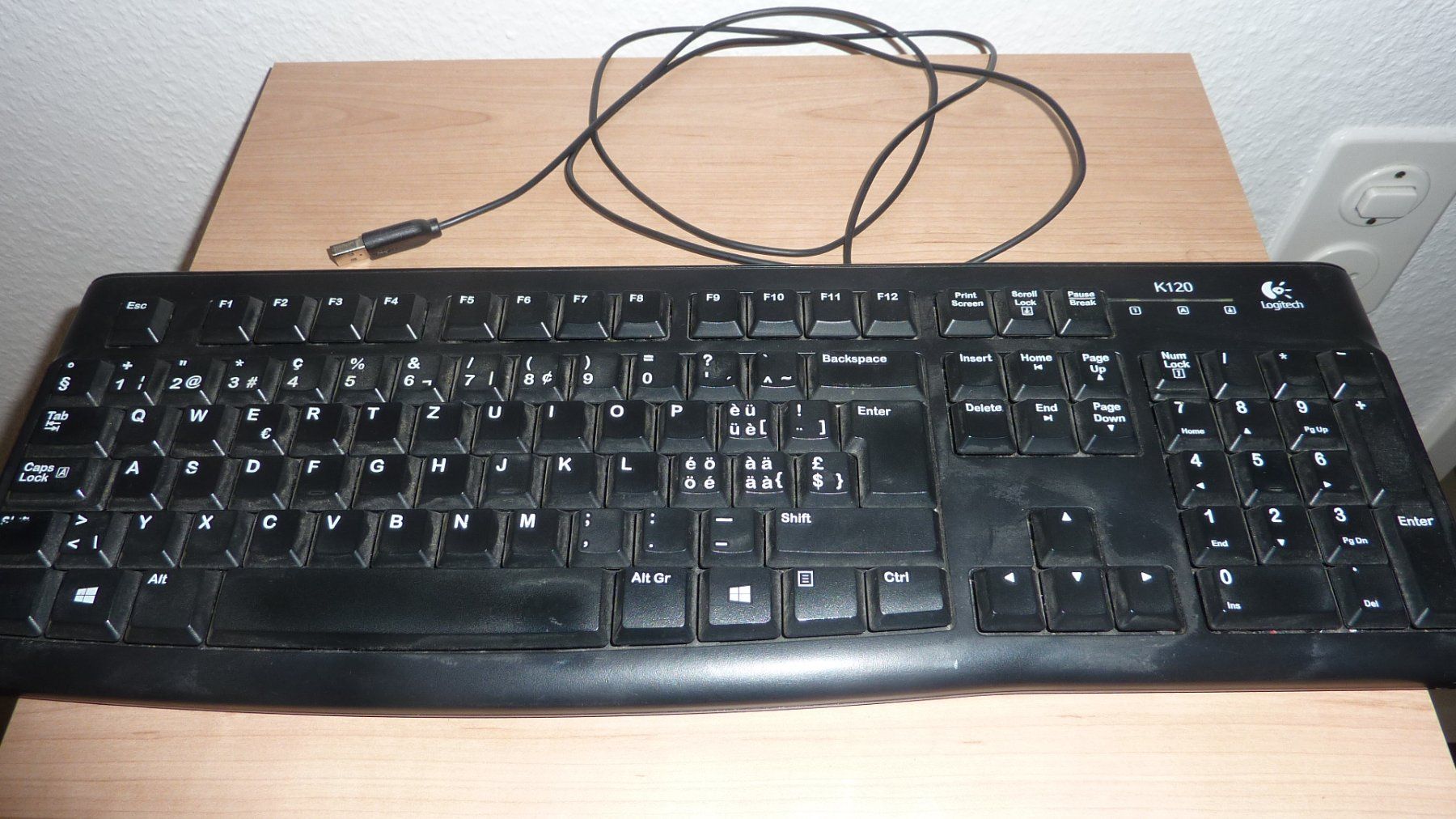 Logitech Claviers: logitech tastatur – Neuf (Voir description) à Füllinsdorf par pmarkus 3