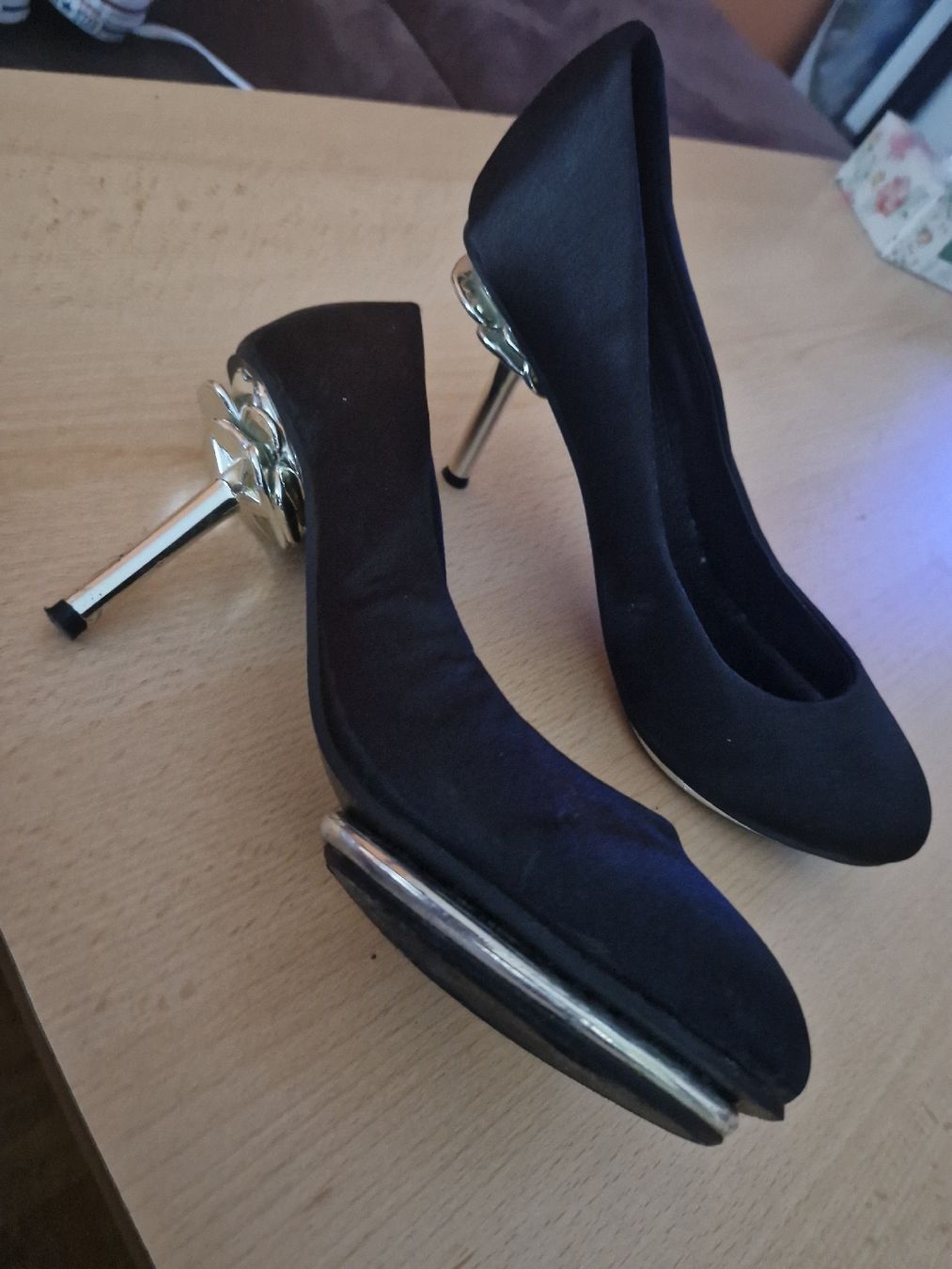 Scarpe da donna: scarpe con tacco – Usato da Giornico venduto da Vale_leo86 1