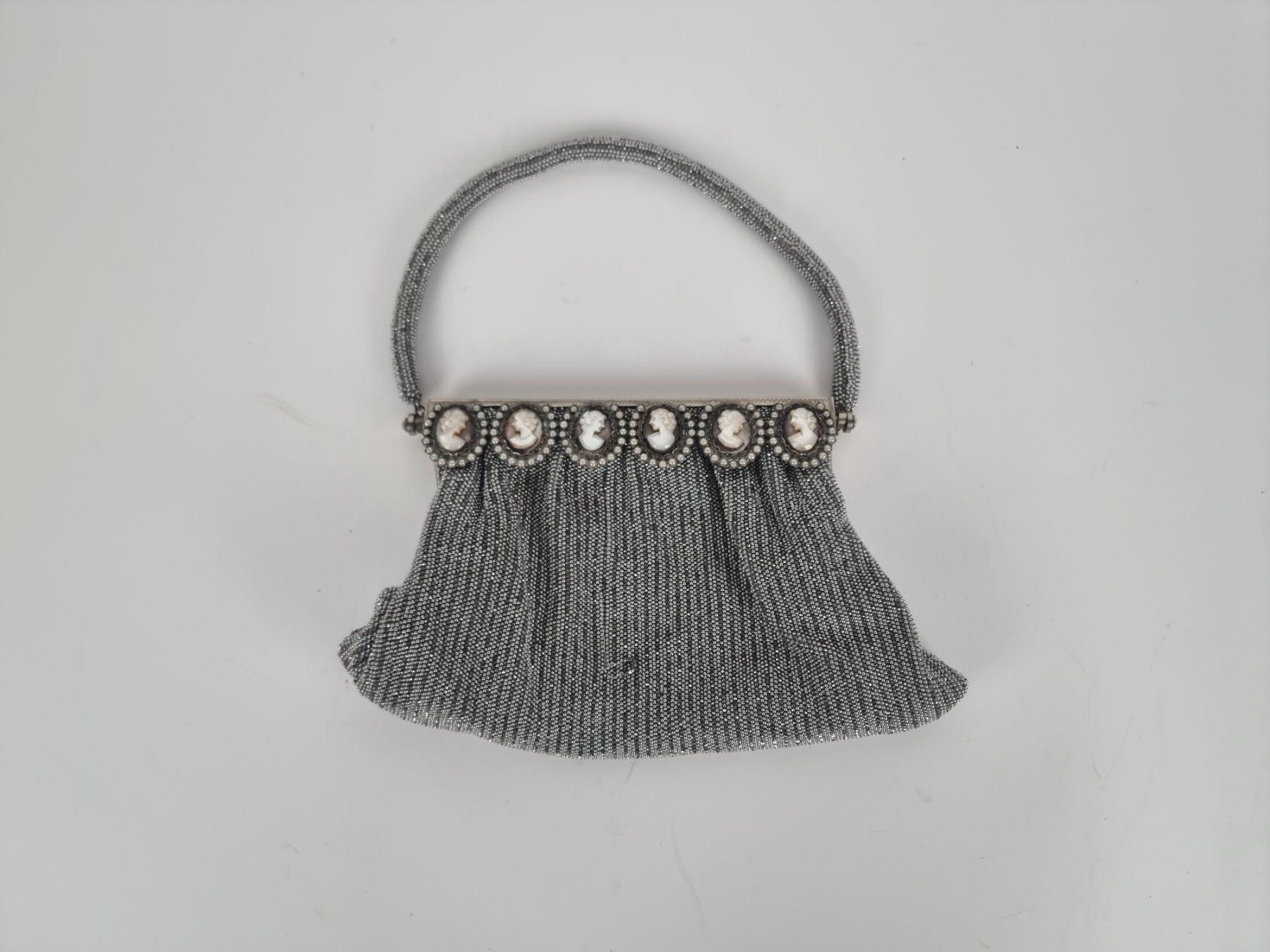 Borse da donna: Kettentasche /Abendtasche – Usato da Urtenen-Schönbühl venduto da Restwert_Schoenbuehl