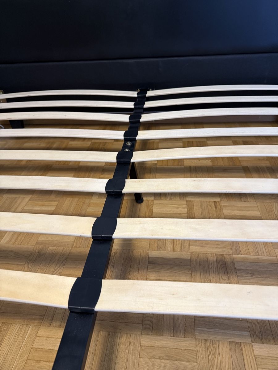 Lits: Bett mit Matratze. Gratis – D'occasion à Bern par max_k2yf 4