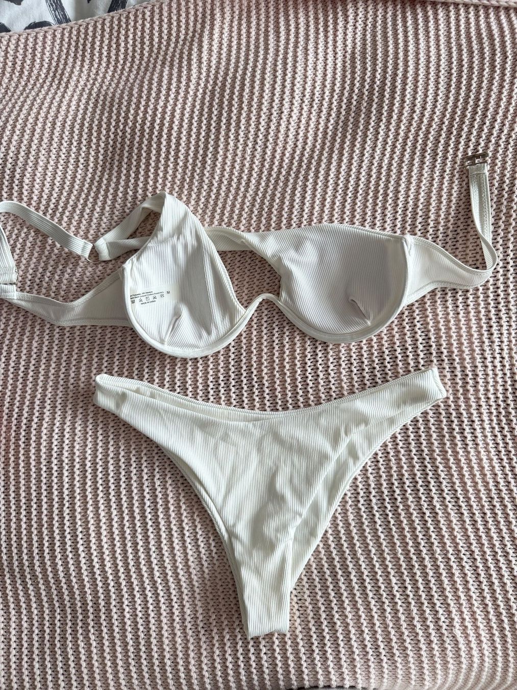 Costumi da bagno & Bikini: Maillot de bain blanc chic – Nuovo (secondo la descrizione) da Montreux venduto da Izapeche811 3