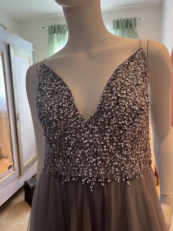 Elegantes Abendkleid / Ballkleid Grösse 40  Grau/Silber