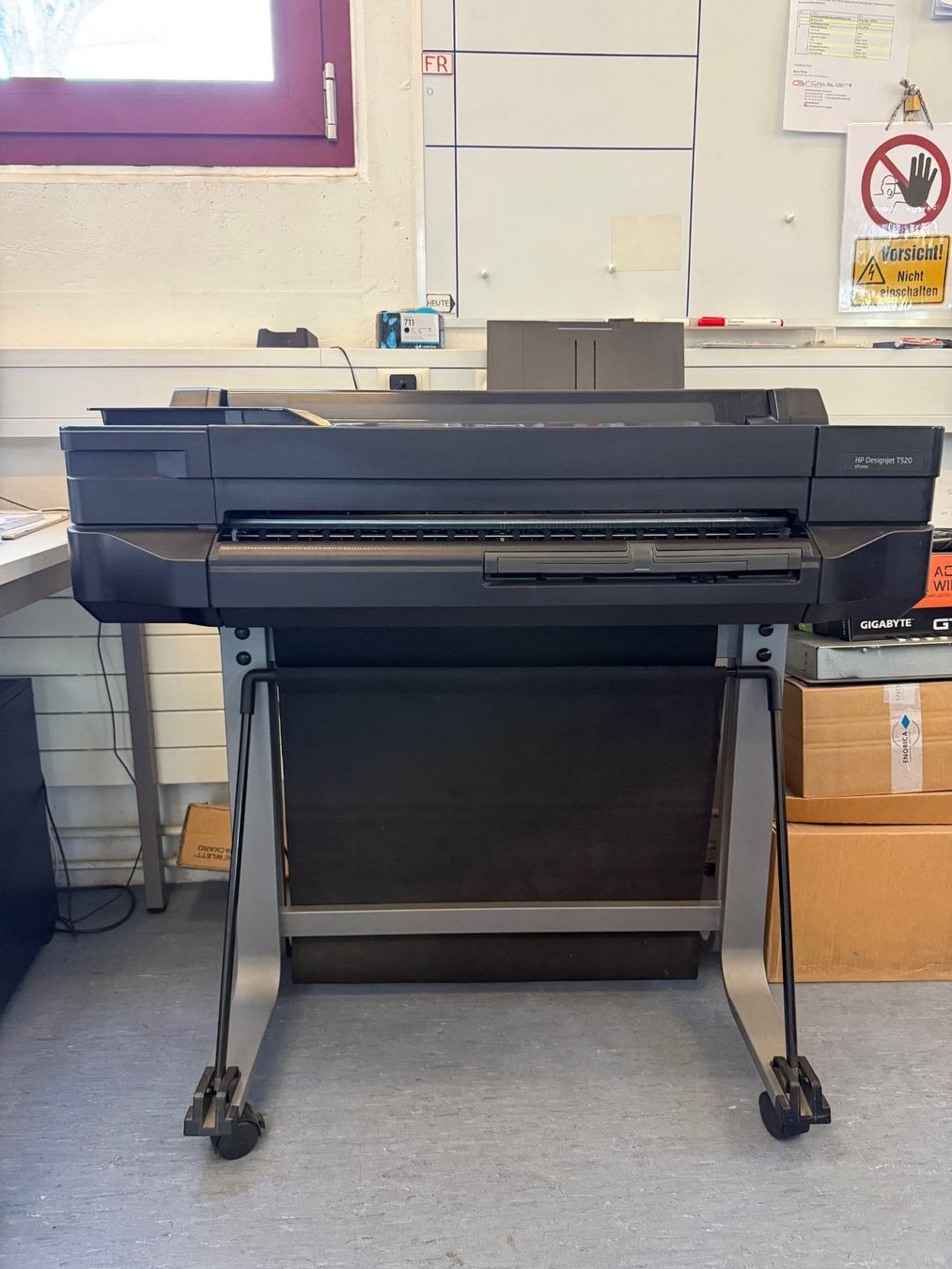 Hewlett Packard Stampanti: HP DesignJet T520 – Usato da Hombrechtikon venduto da GKF