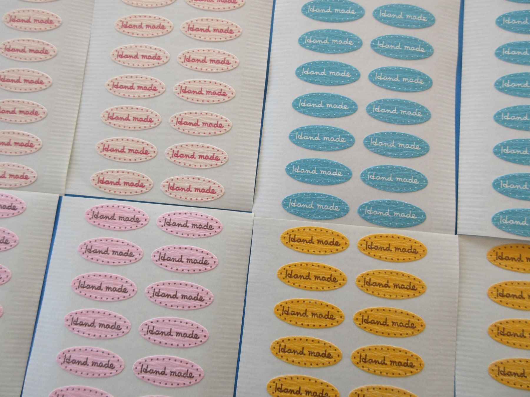 Sticker: 2000 "Handmade" stickers/Aufkleber New/neu! – Nuovo (secondo la descrizione) da Goldach venduto da mamakotzi 1