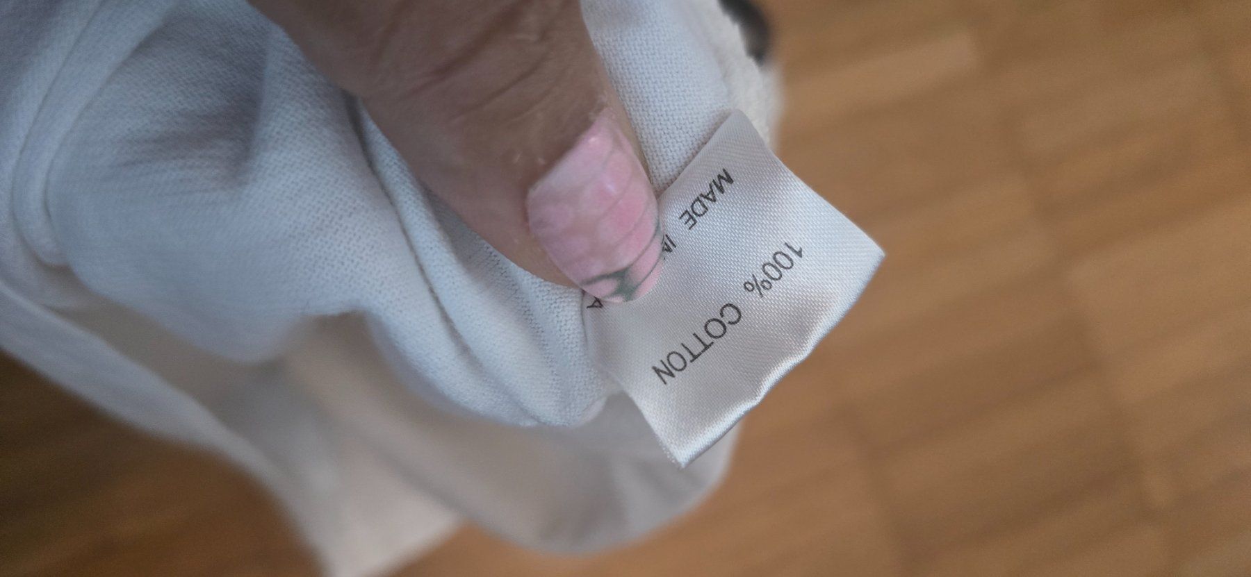 Burberry T-shirts: Burberry t shirt – D'occasion à Oberglatt ZH par ros_w89m 1