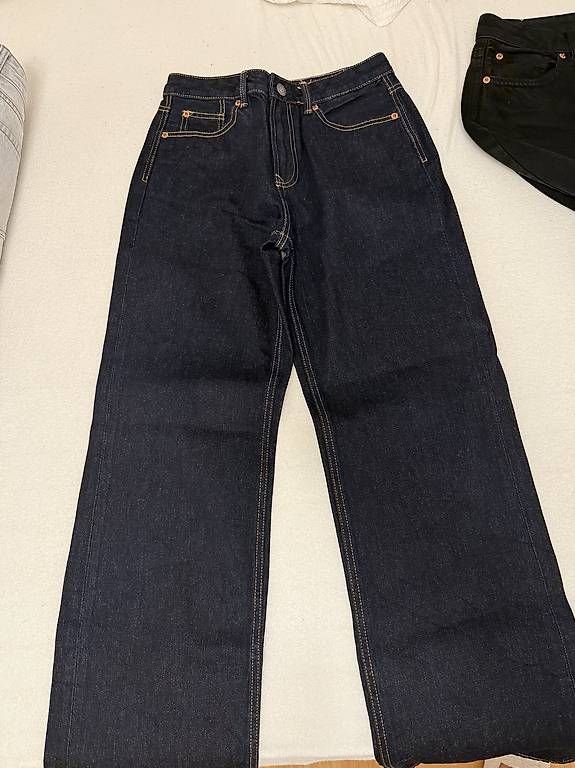 Jeans: Stradivarius D92 Jeans, 3 Stück, Grösse 38 – Usato da Winkel venduto da jbuchwalder17 2