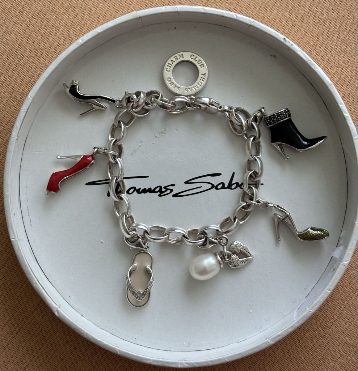 Thomas Sabo Bracciali & Braccialetti: Thomas Sabo Armband mit Charm Set – Usato da Zollikerberg venduto da Jvac2