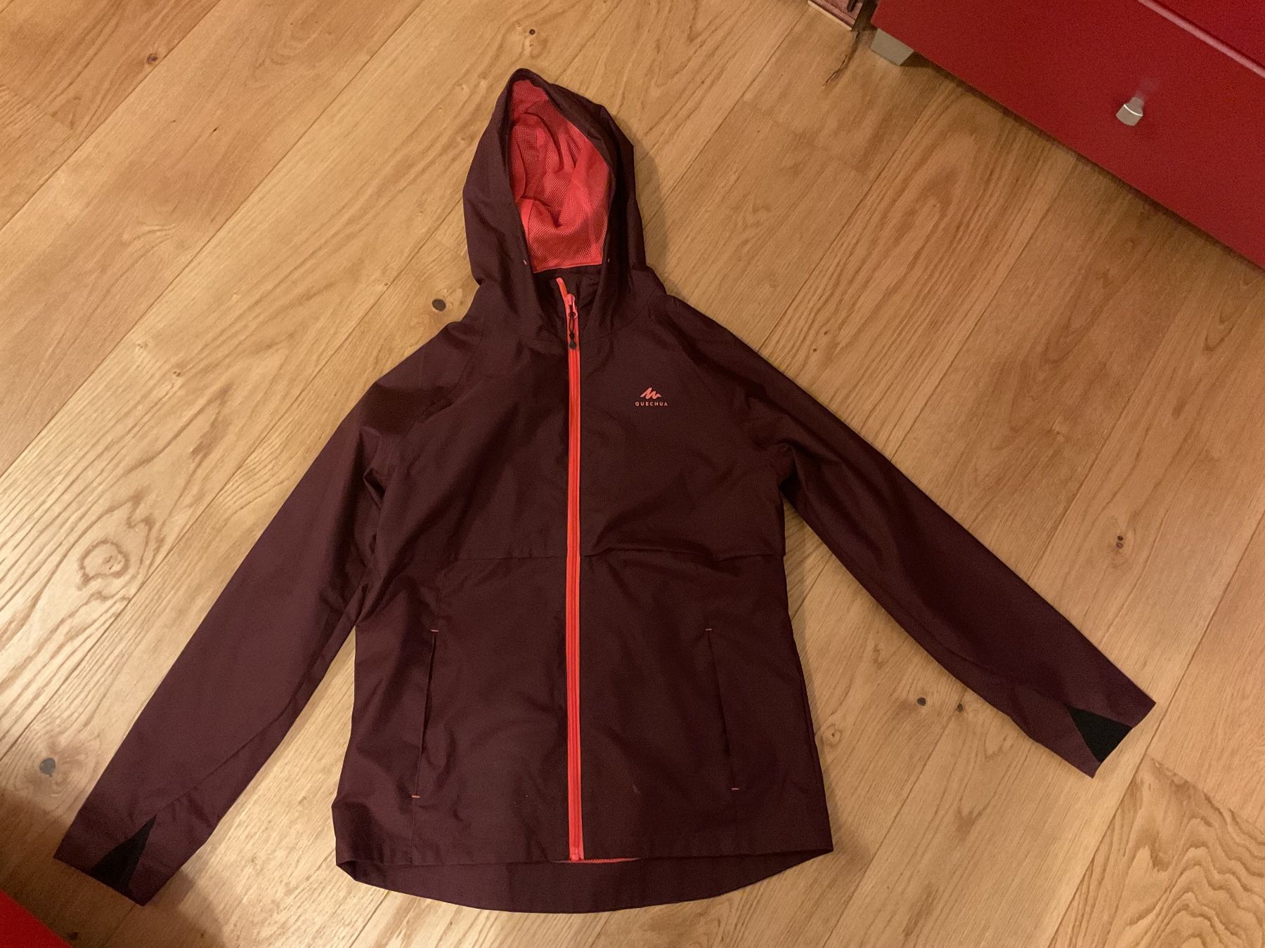 Decathlon Giacche & Cappotti: Quechua Kinder Regenjacke Grösse 146/152 – Usato da Pfeffingen venduto da Marc4148