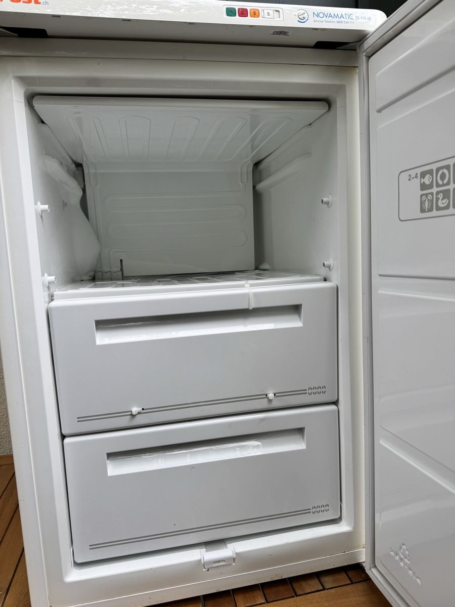 Gefrierschrank: Gefrierschrank – Gebraucht aus Pfäffikon ZH von otlo 2