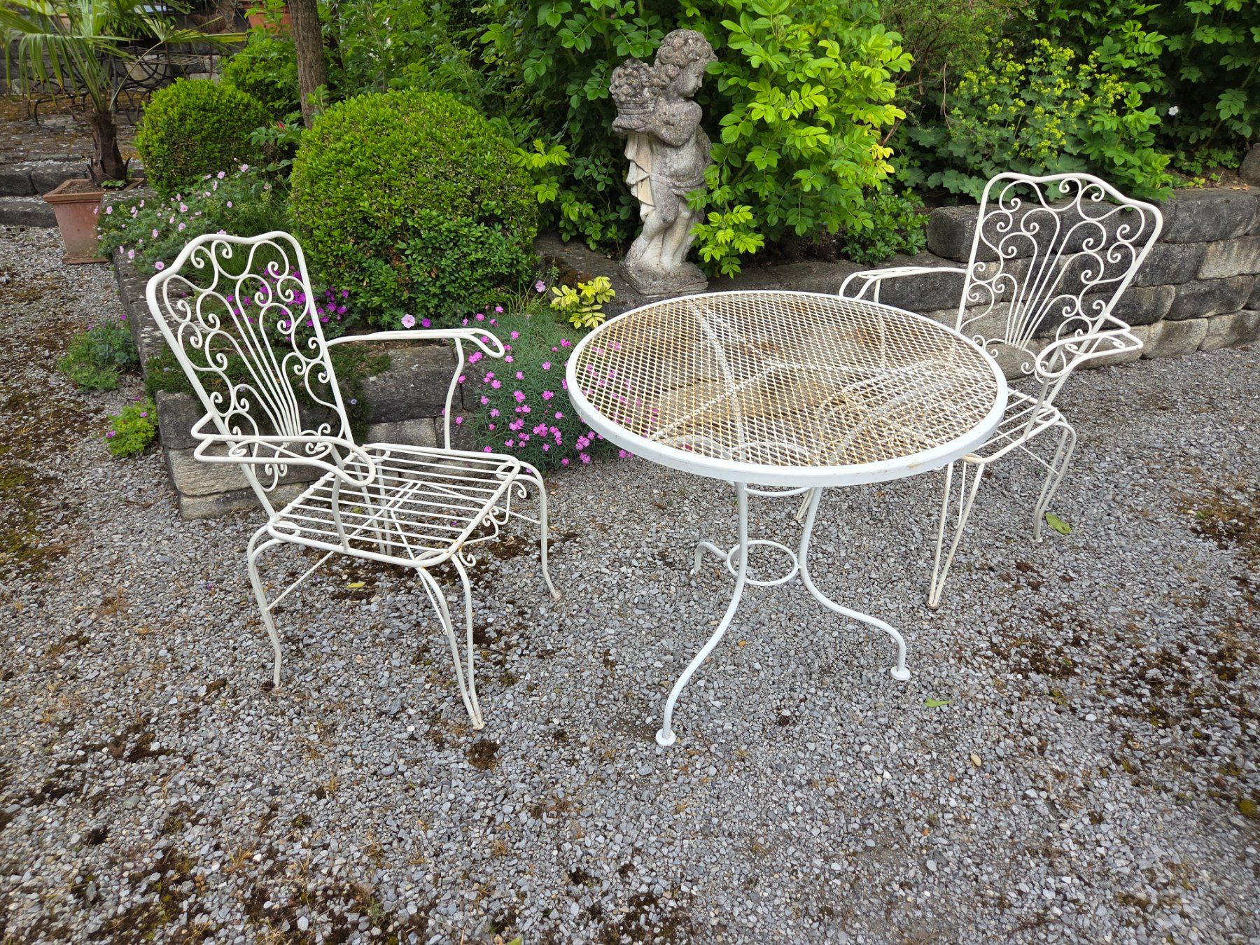 Tisch mit 2 Stühlen französisch Garten (Gebraucht) in Uesslingen für CHF 245 – nur Abholung auf Ricardo kaufen