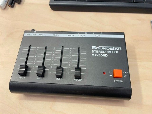 Console di mixaggio: Soundstar stereo Mixer MX-306D – Usato da Fully venduto da Peluche3