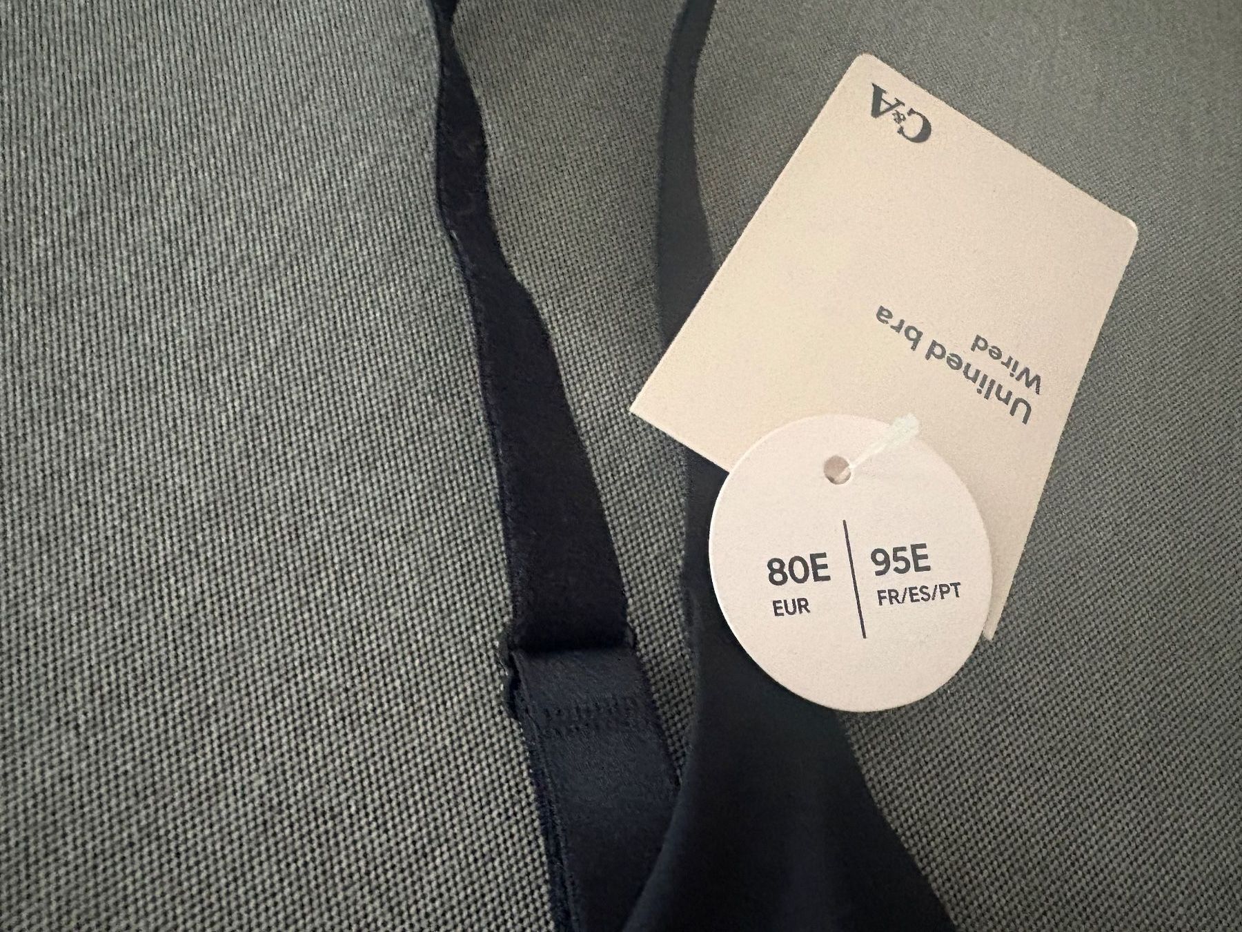 Altra biancheria intima: Bra - size 80E - new with tag – Nuovo e nell'imballaggio originale da Muzzano venduto da Sidney_3 1