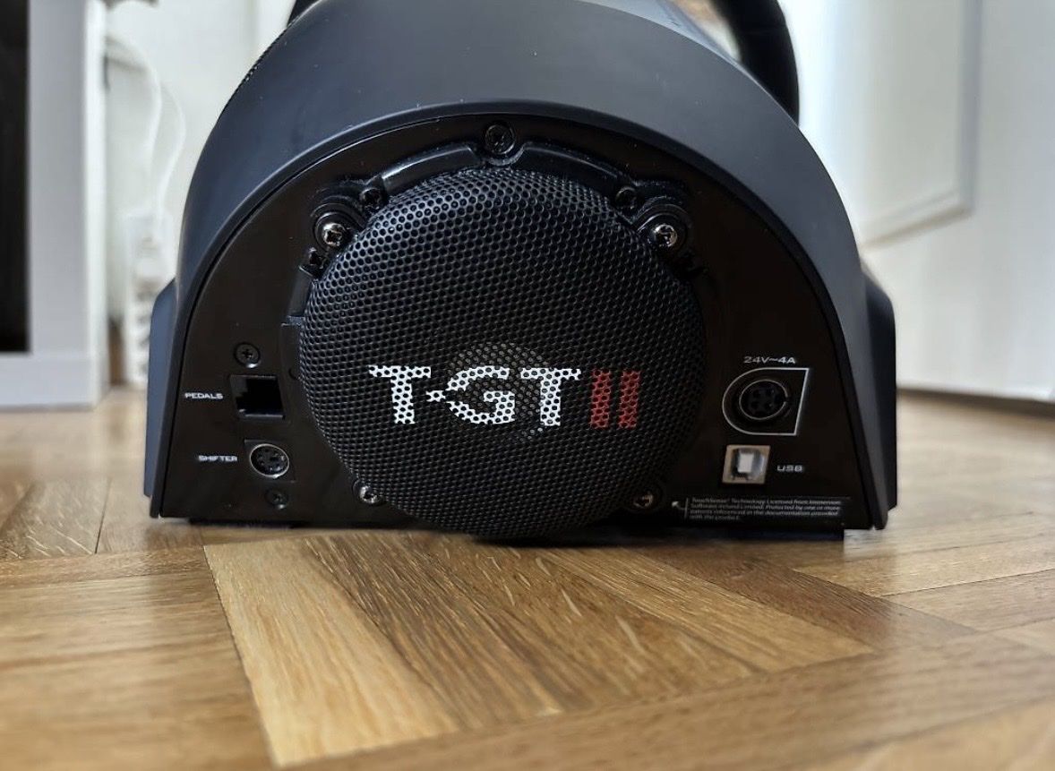 Thrustmaster Manettes: Thrustmaster T-GT2 Gran Turismo simulateur – D'occasion à Lausanne par Ale981 1