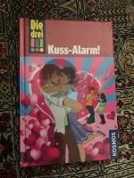 Die drei Ausrufezeichen !!! - Kuss-Alarm!