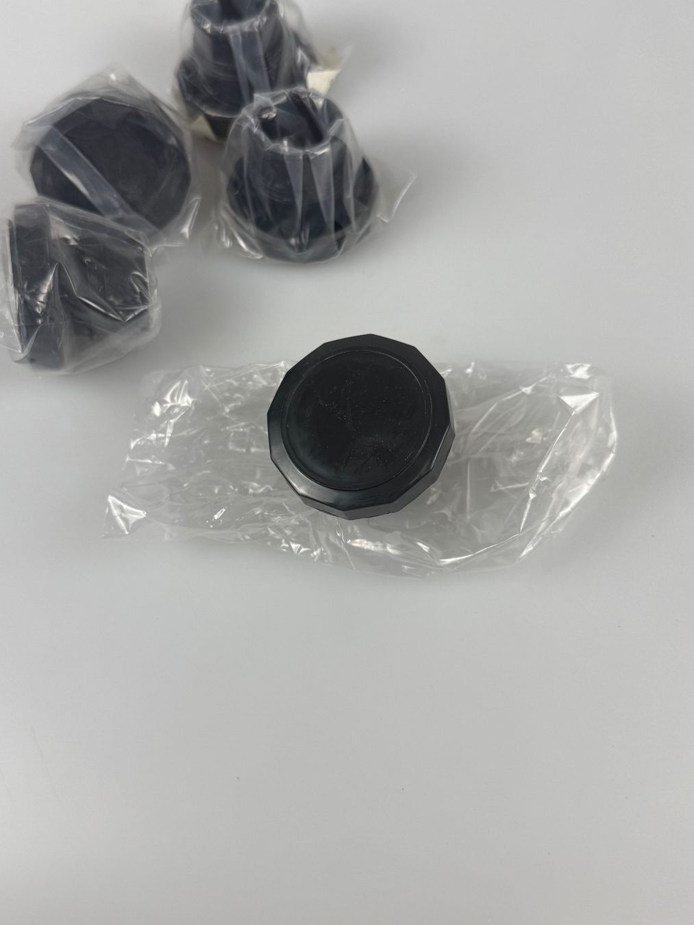 Puch Ciclomotori: 5X Tankdeckel Puch Maxi neu – Nuovo e nell'imballaggio originale da Hallau venduto da mofaplus 2