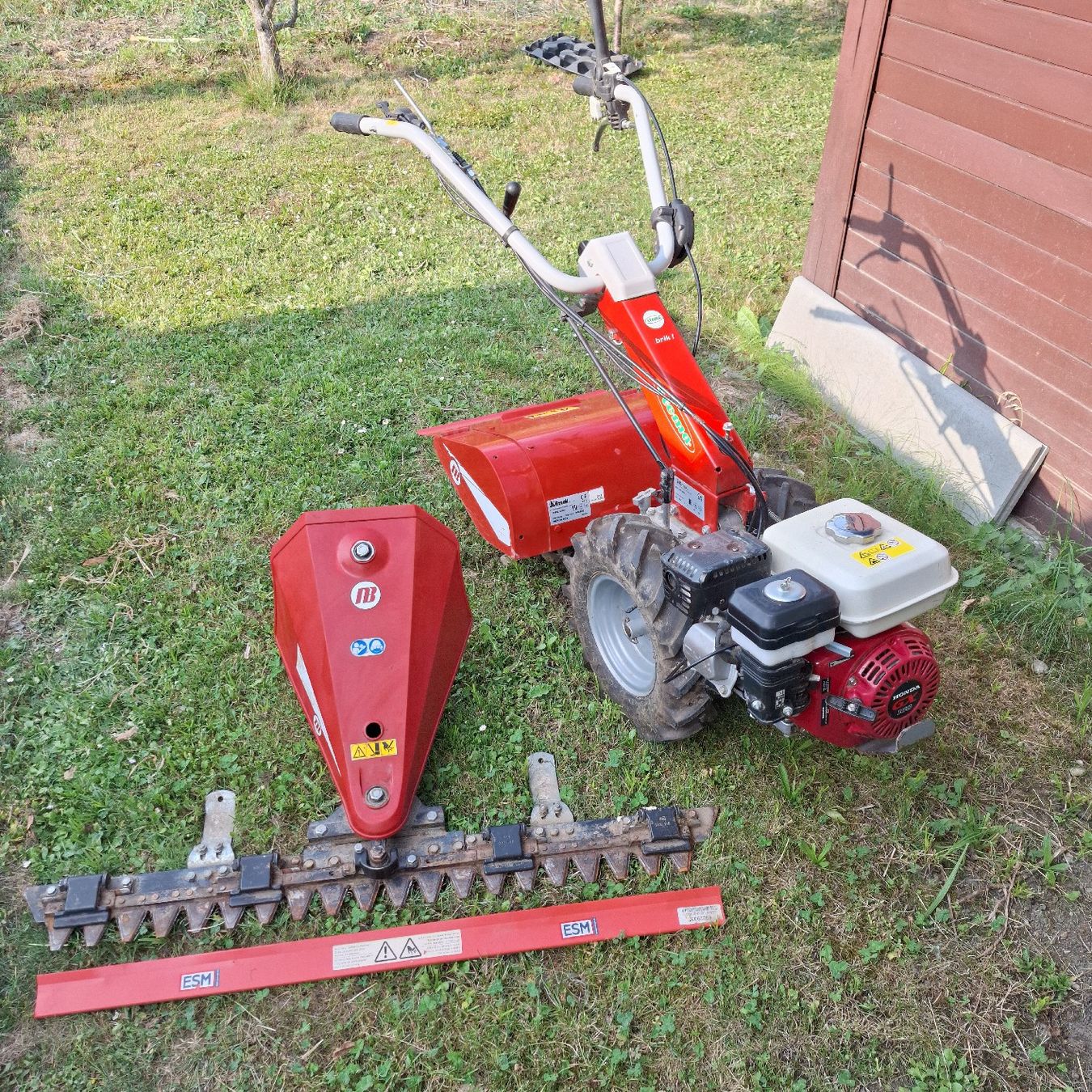 Honda Toutes les machines: Balkenmäher mit Gartenfräse  – D'occasion à Winterthur par v-t88
