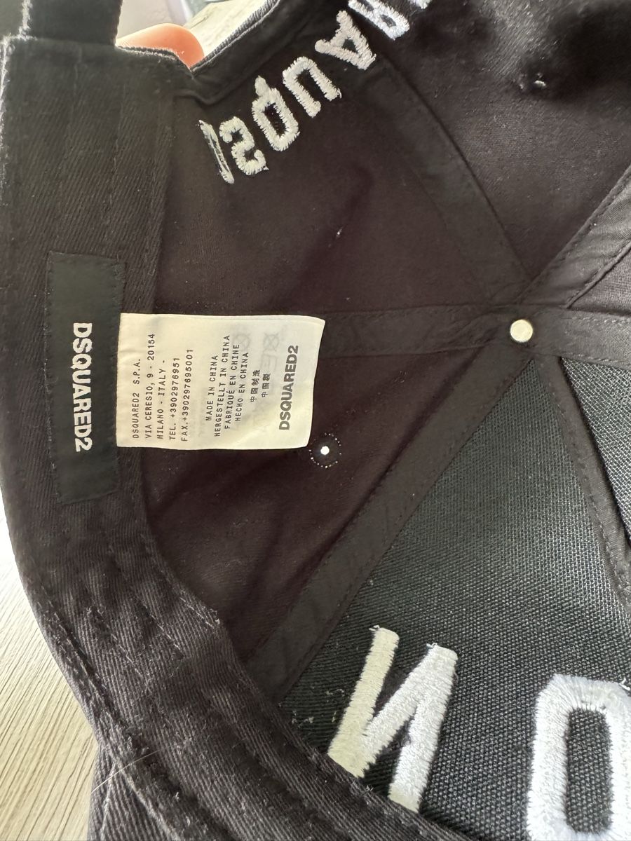 Dsquared2 Altro in  Abbigliamento & Accessori: DSquared2 Icon Kappe – Usato da Villmergen venduto da van_xv9t 2
