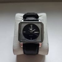 Seiko 5 automatique vintage boitier carre ref 6309 5470