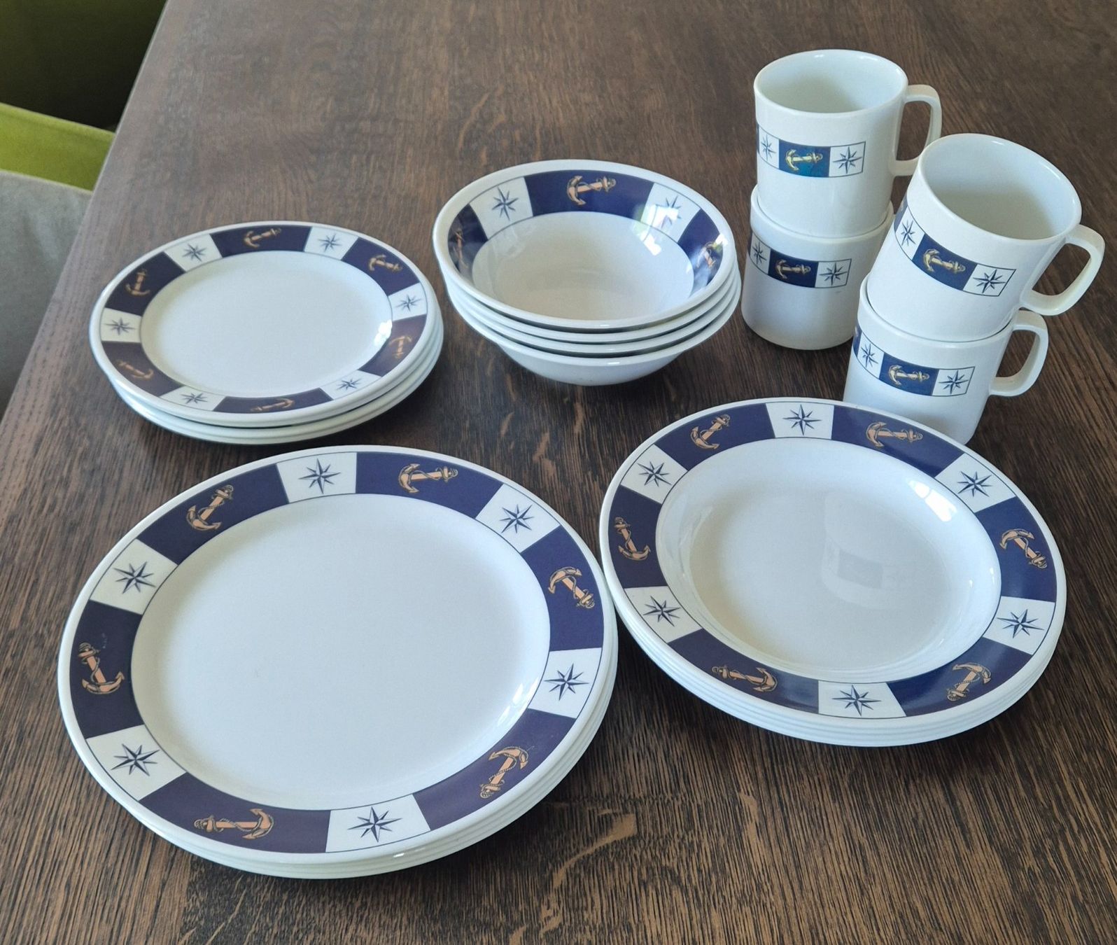 Services de table: Campinggeschirr 20 teilig – Neuf (Voir description) à Ossingen par Leyazo 1