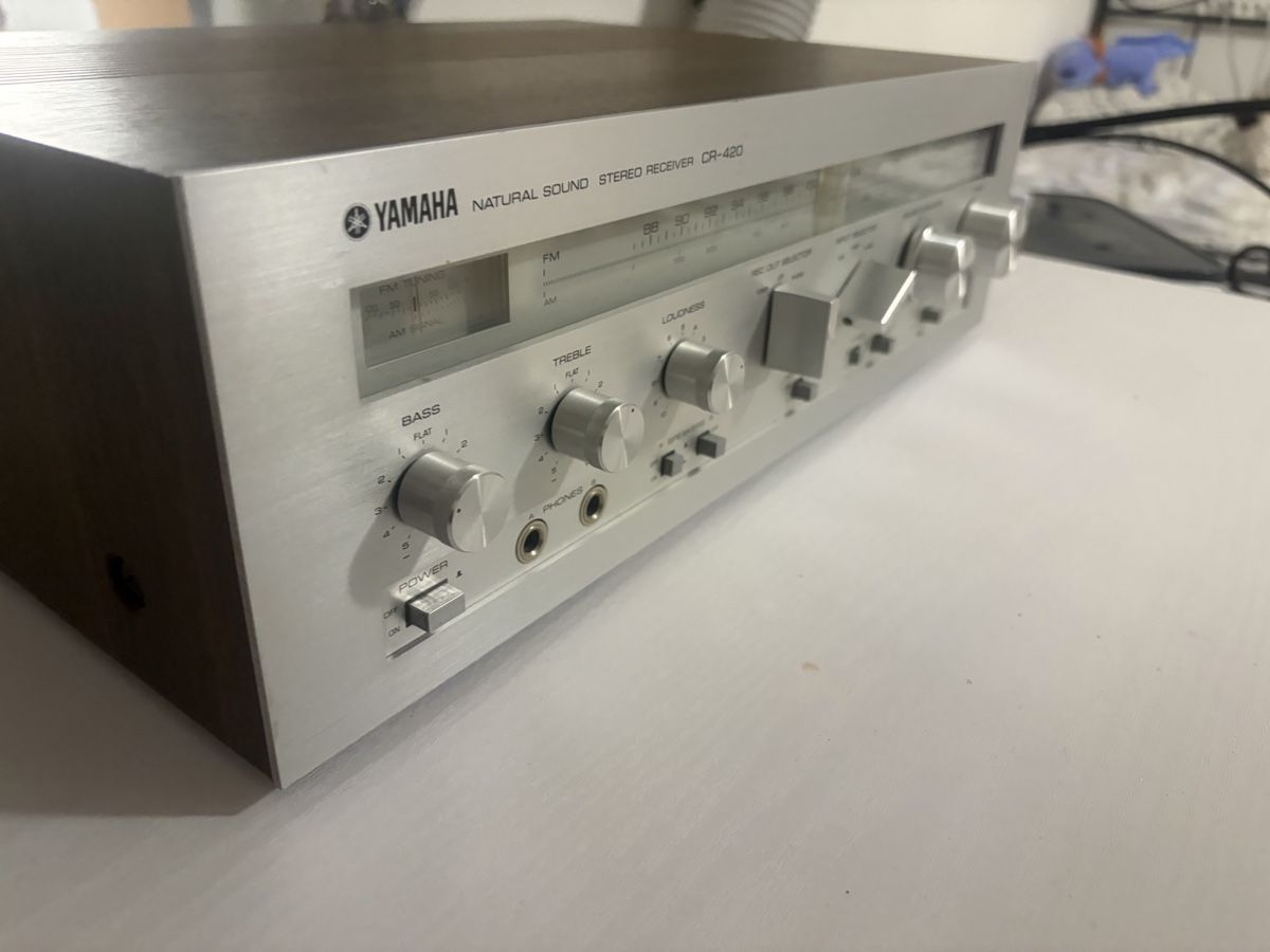 Yamaha Ricevitori: Yamaha CR-420 Vintage Stereo Receiver – Usato da Oron-le-Chàtel venduto da Olivia_Baumgartner 1