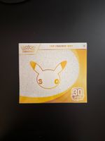 Pokémon TCG: 30 Jahre Top-Trainer-Box - DE versiegelt