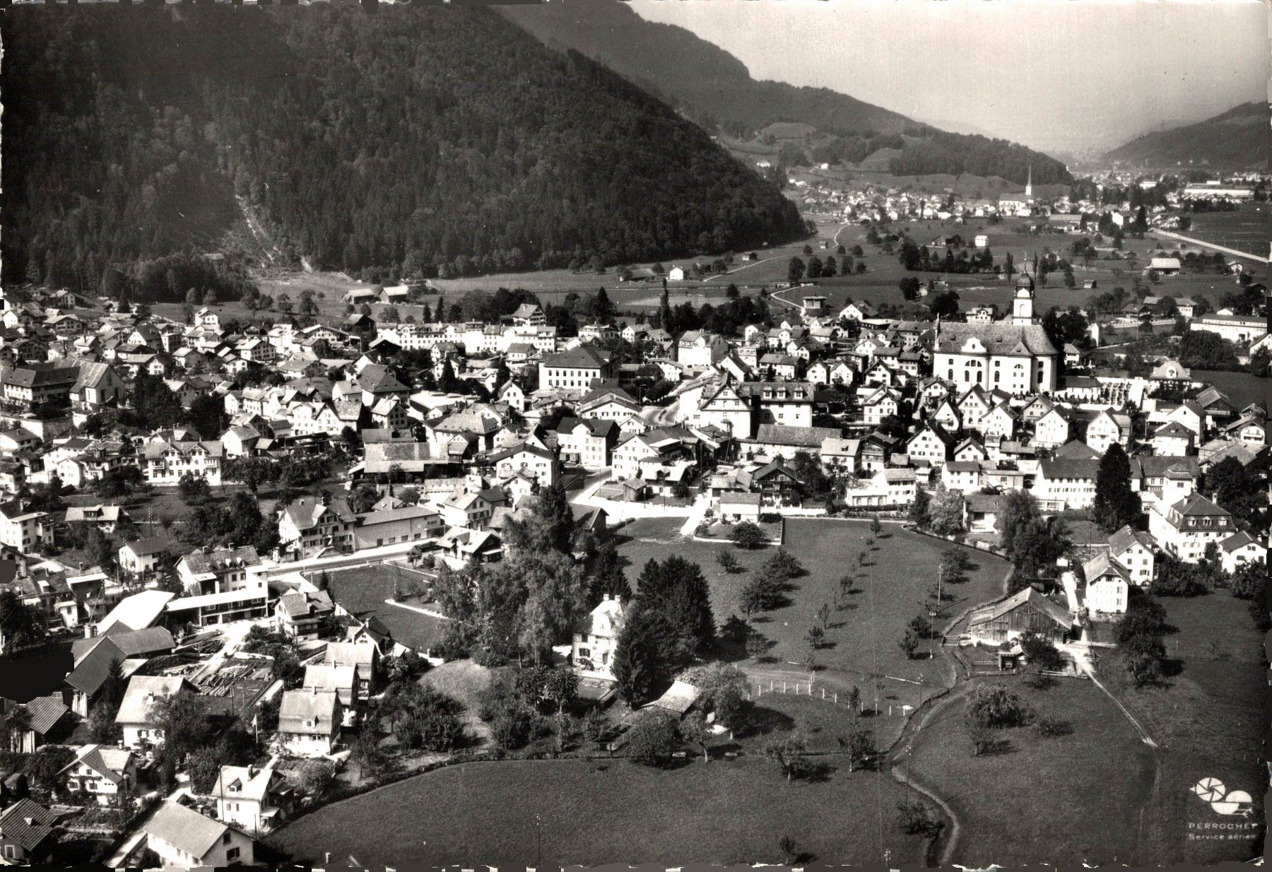 Cartes postales: Mit dem Flugzeug über ... Näfels – D'occasion à Bronschhofen par Astore