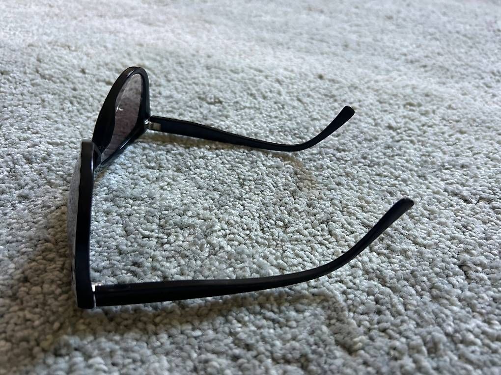 Occhiali & Lenti: Sonnenbrille – Usato da Zürich venduto da yoncaK 2