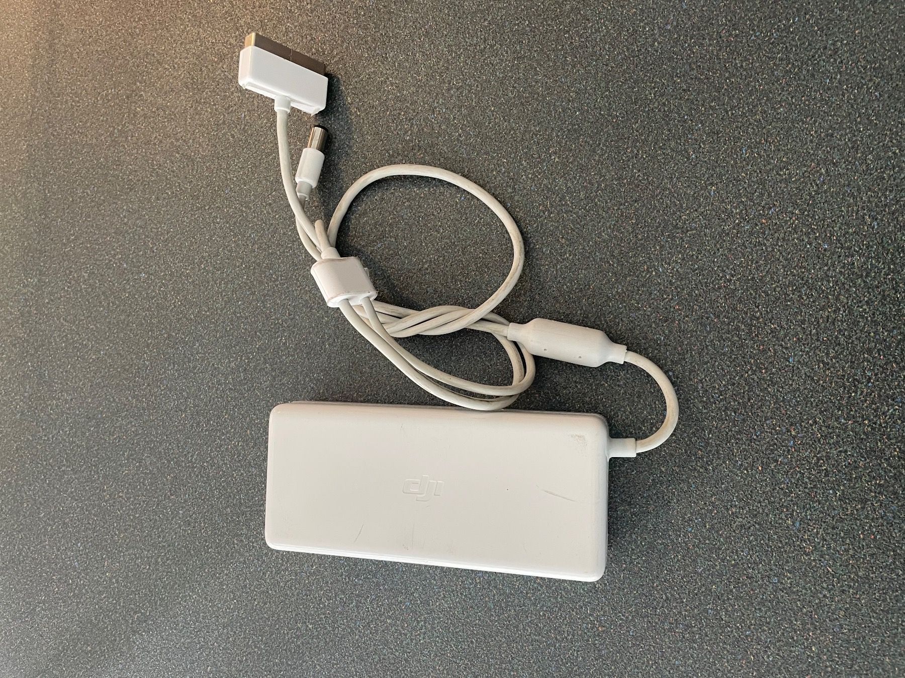 DJI Ladegeräte: Genuine Phantom 4 Charger DJI Tested! – Gebraucht aus Chiasso von Carrara-Modellismo