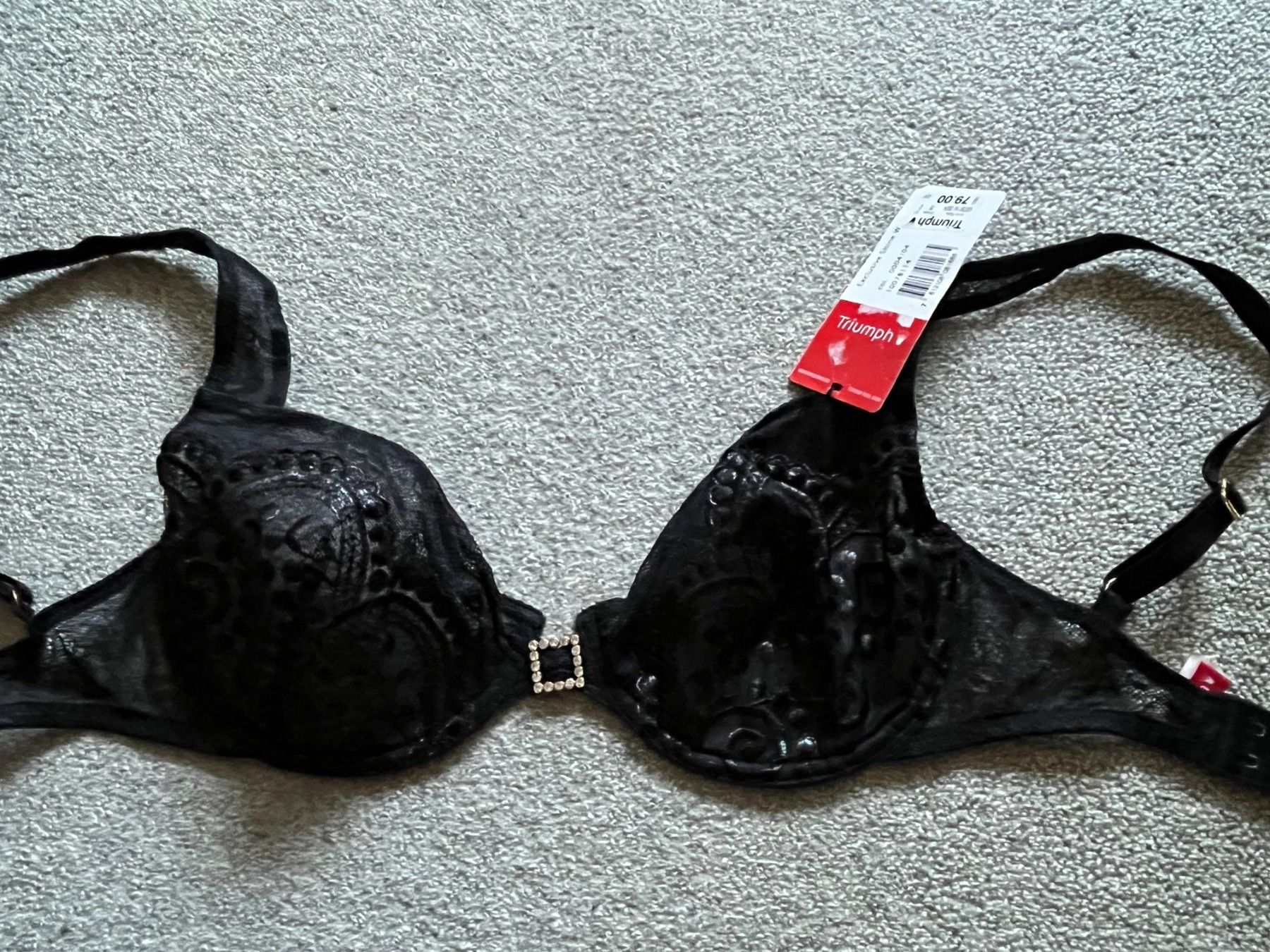 Triumph Altra biancheria intima: 2 TRIUMPH BH.  Gr  75 B  (oder 70 D)  Fabrikneu – Nuovo e nell'imballaggio originale da Rekingen AG venduto da Barmaleus
