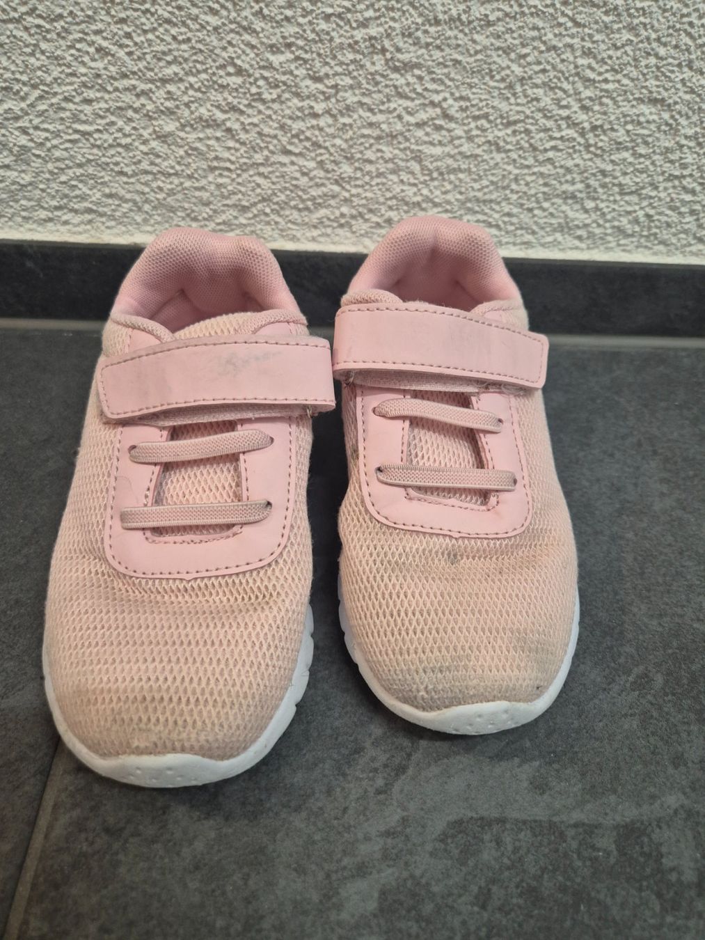 Scarpe per ragazze: Sneaker von Migros, Gr. 29 – Usato da Basel venduto da Misoppe 1