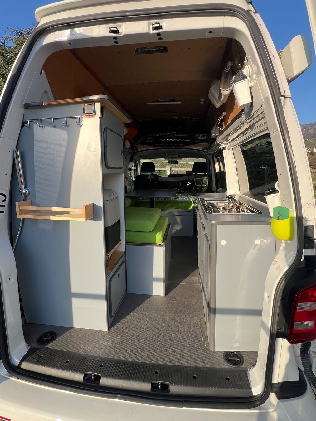 VW Veicoli da campeggio: Volkswagen T6 Camper - 4Motion – Usato da La Tour-de-Peilz venduto da pea_8w2t 6