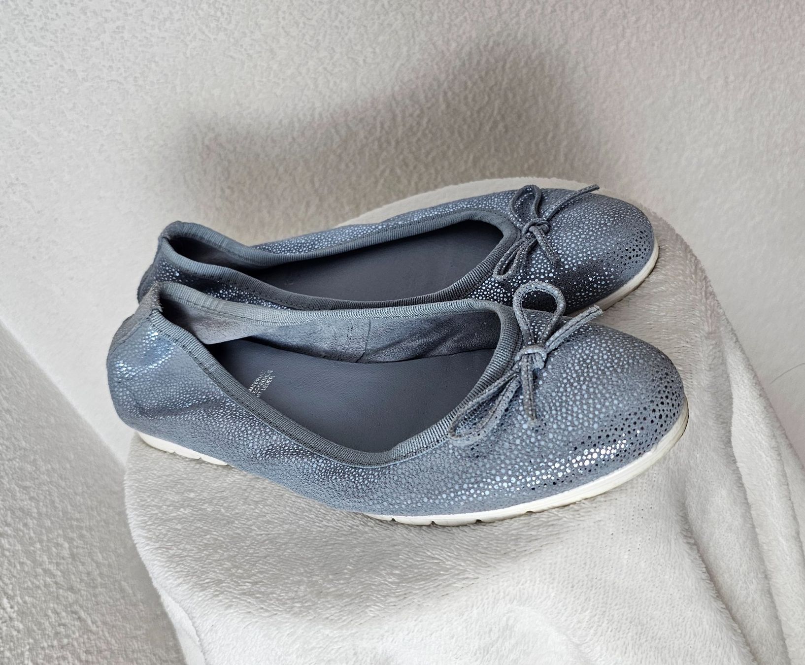 Scarpe da donna: Varese Ballerinas, hellblau Leder Gr. 36 – Usato da Füllinsdorf venduto da Sunnebliemli7 2