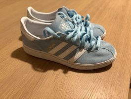 Adidas München Turnschuhe hellblau Grösse 38 2/3 Top Zustand