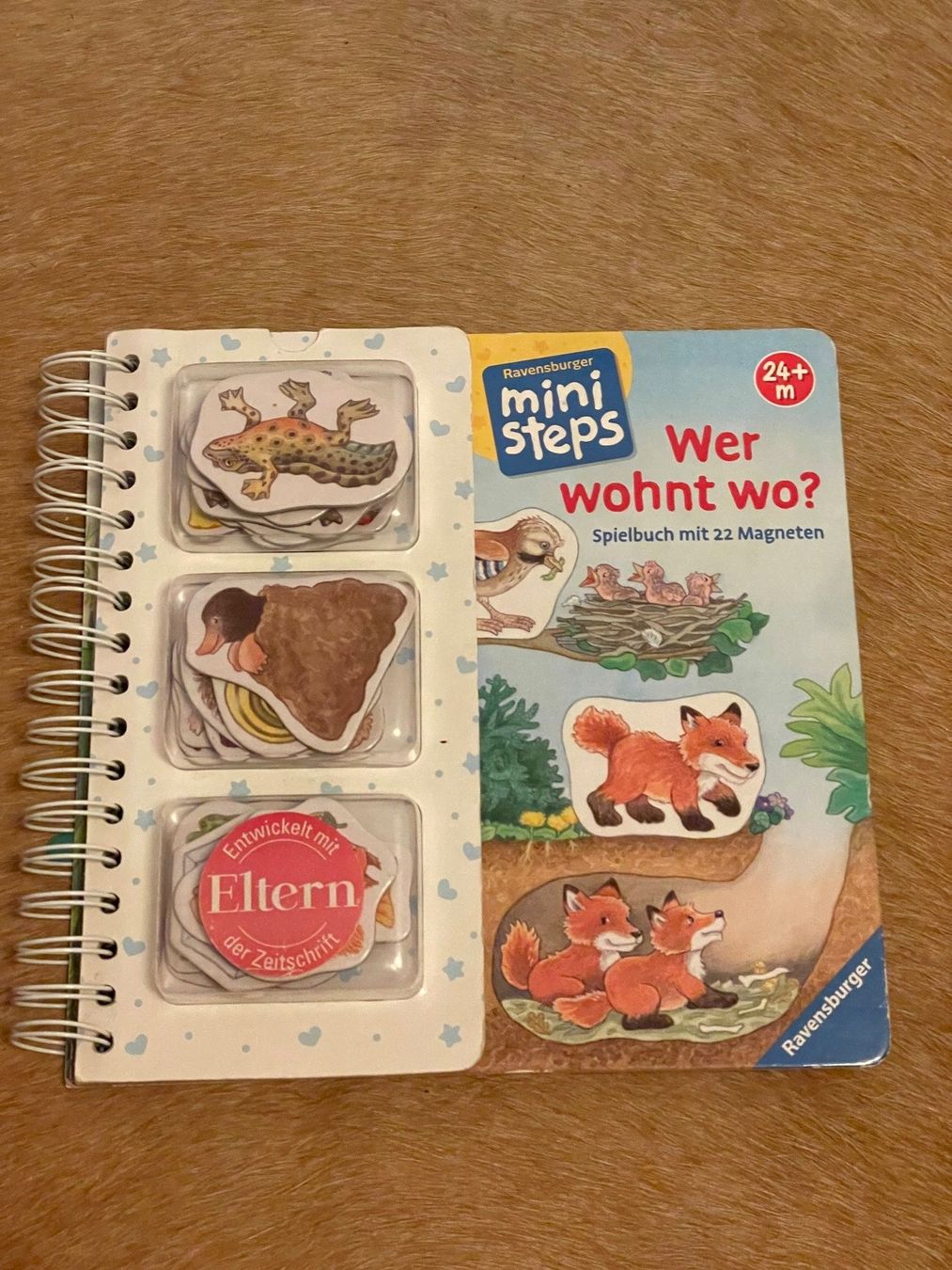 Bücher: Spielbuch "Wer wohnt wo?" mit 22 Magneten – Gebraucht aus luzern von plueschmors.