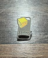 Seltener "Sbrinz"-Anstecker – Ein Muss für Käse-Fans!